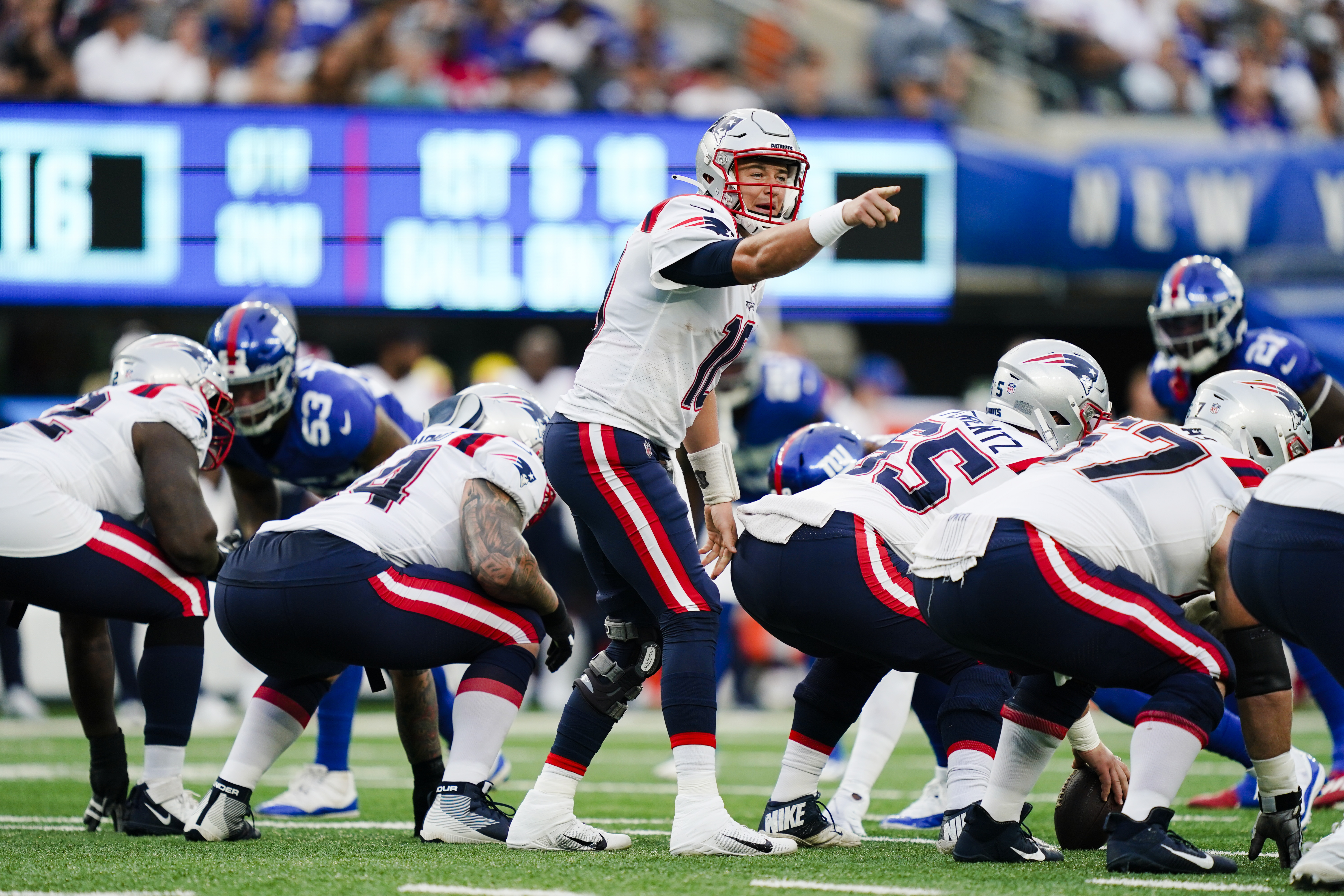 Cam Newton can't quite be Superman, but give Patriots credit for showing  fight vs. Seahawks - The Boston Globe