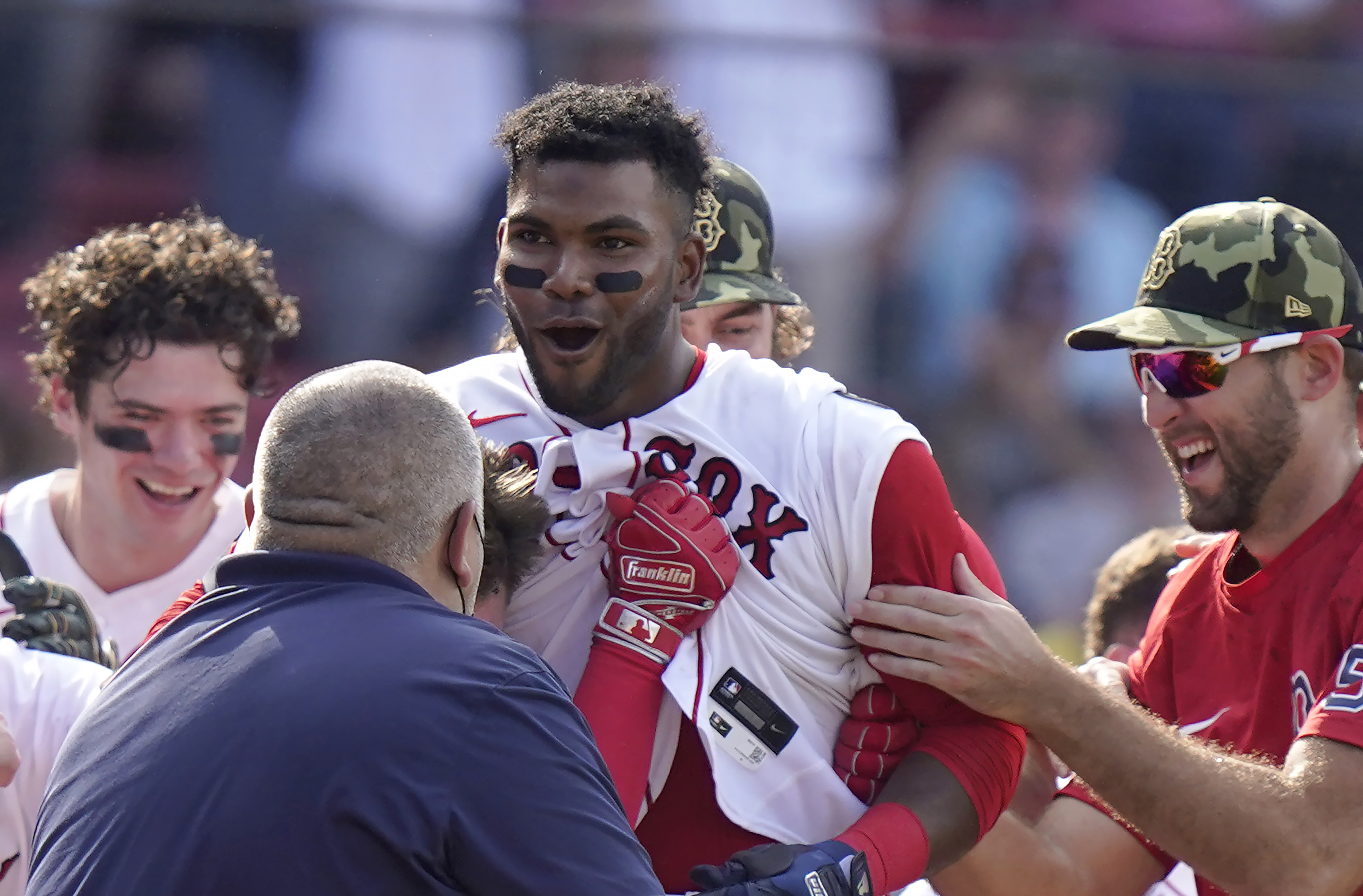 Carp's grand slam in 10th propels Red Sox