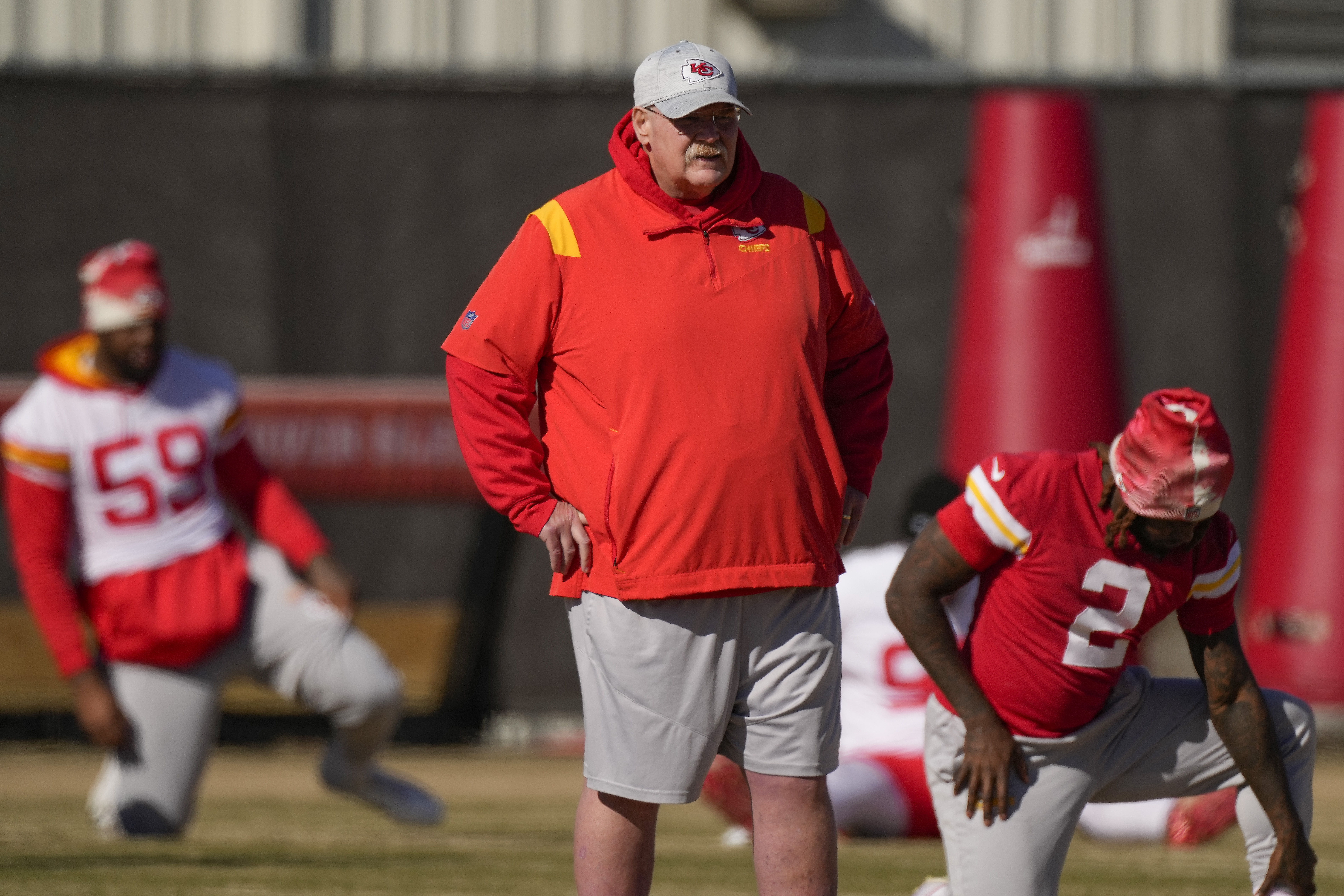 Chiefs deny Justin Houston reinjured his knee in January playoff