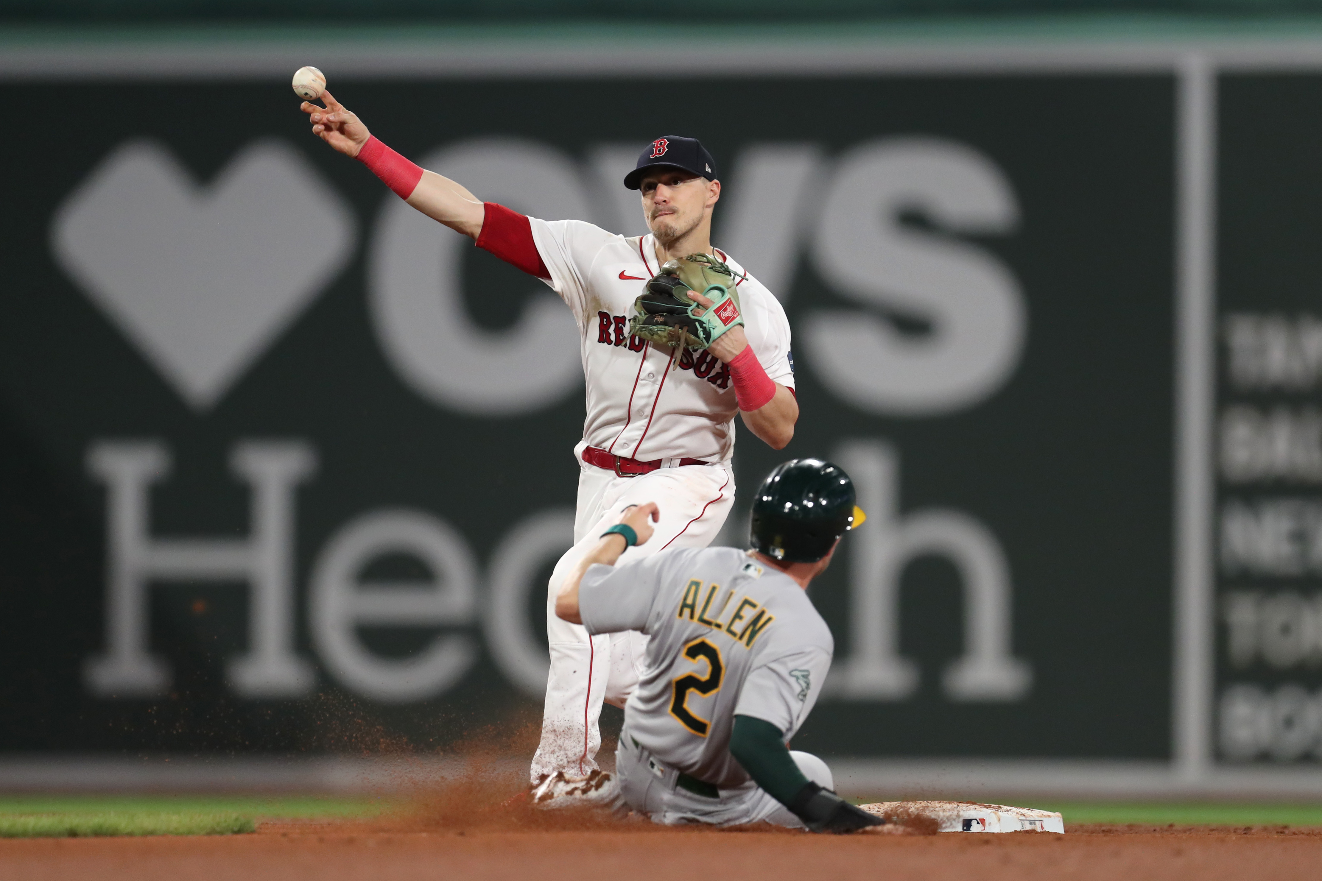 Red Sox roster news imminent; Kiké Hernández, Christian Arroyo in