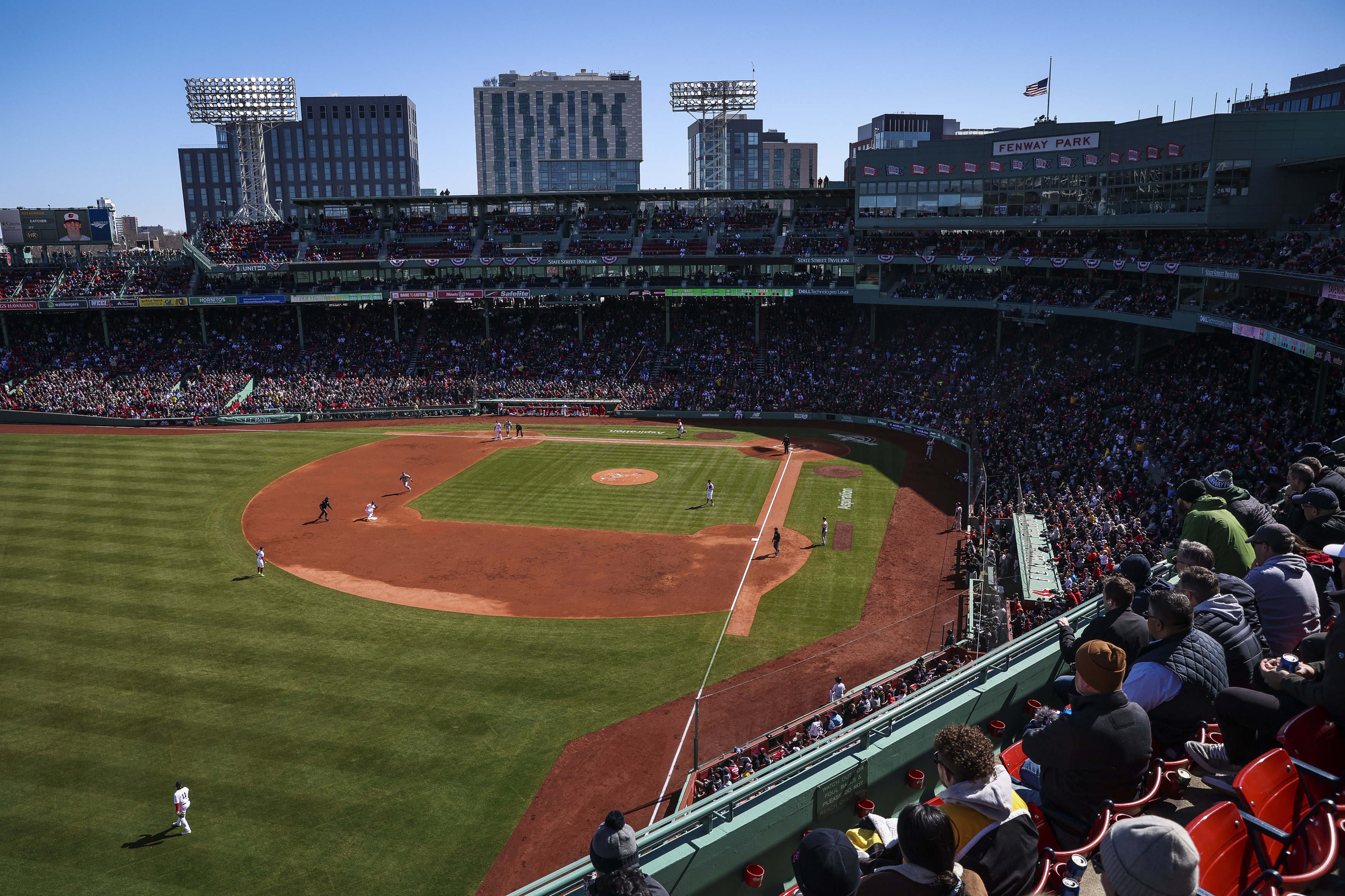 Dad Strength: Boston Red Sox' Yu Chang Hits Home Run Day After Daughter is  Born - Fastball