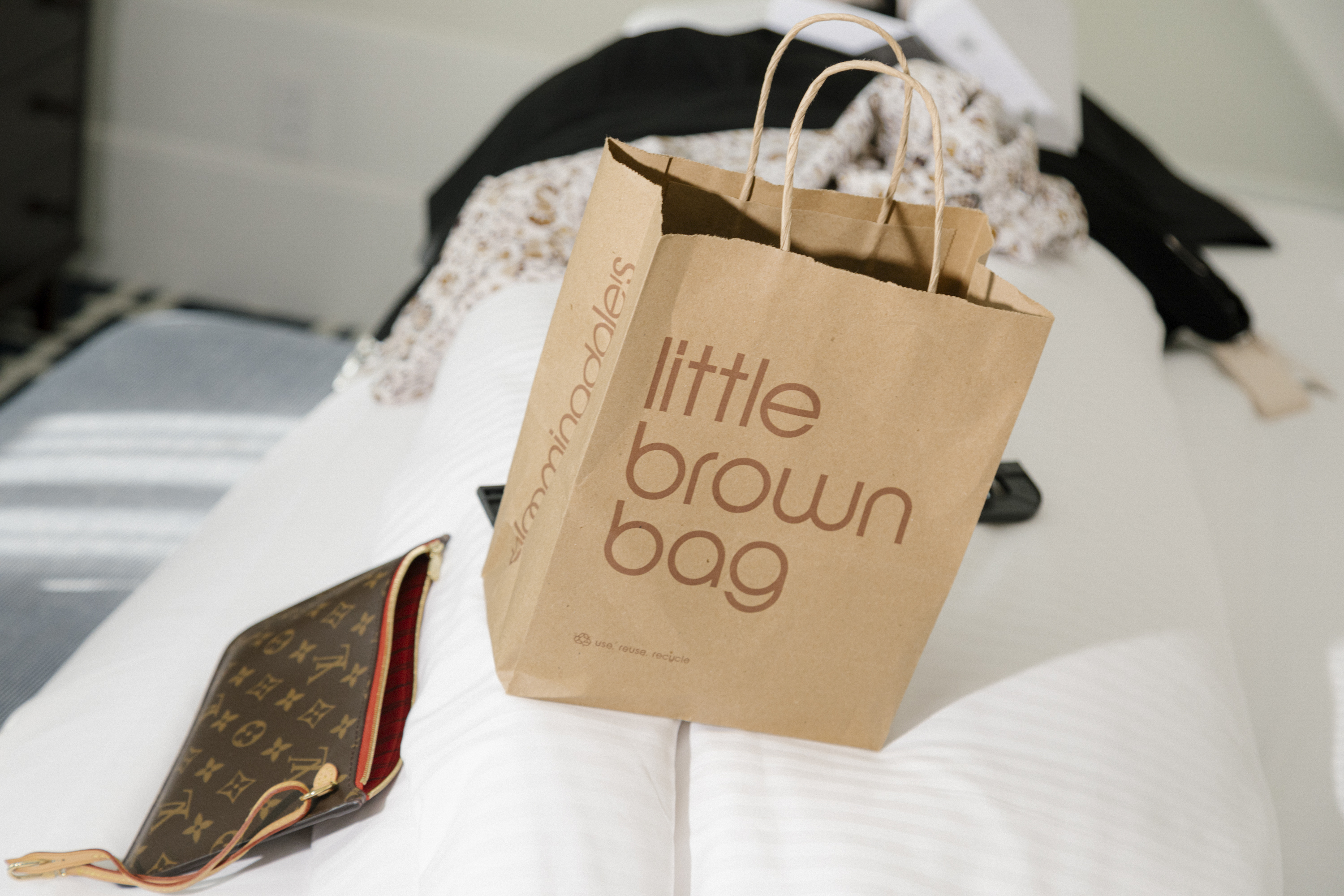 Bloomingdale's, Bags, Little Brown Bag Key Pouch