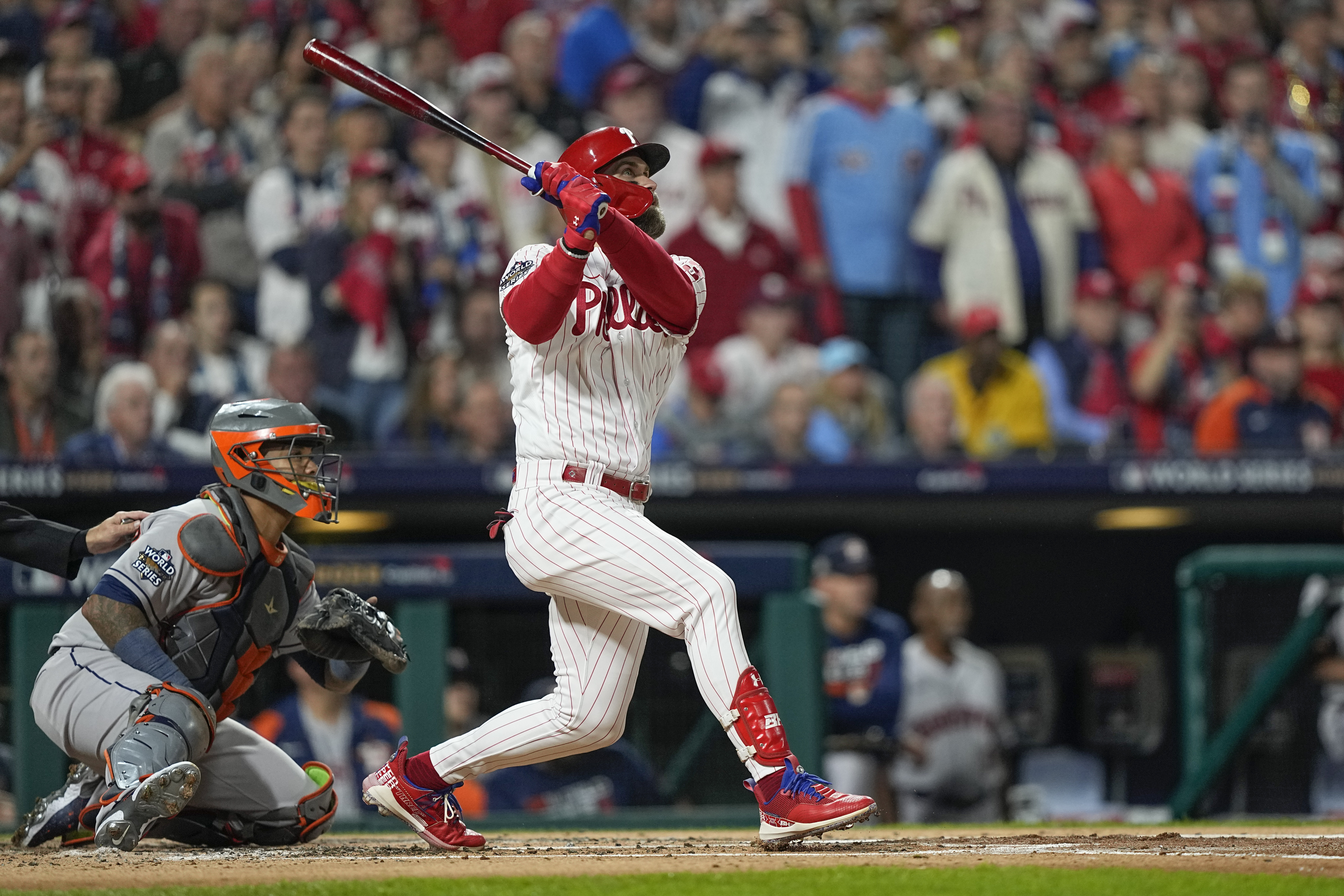 Bryce Harper shines as Phillies aim for second straight World