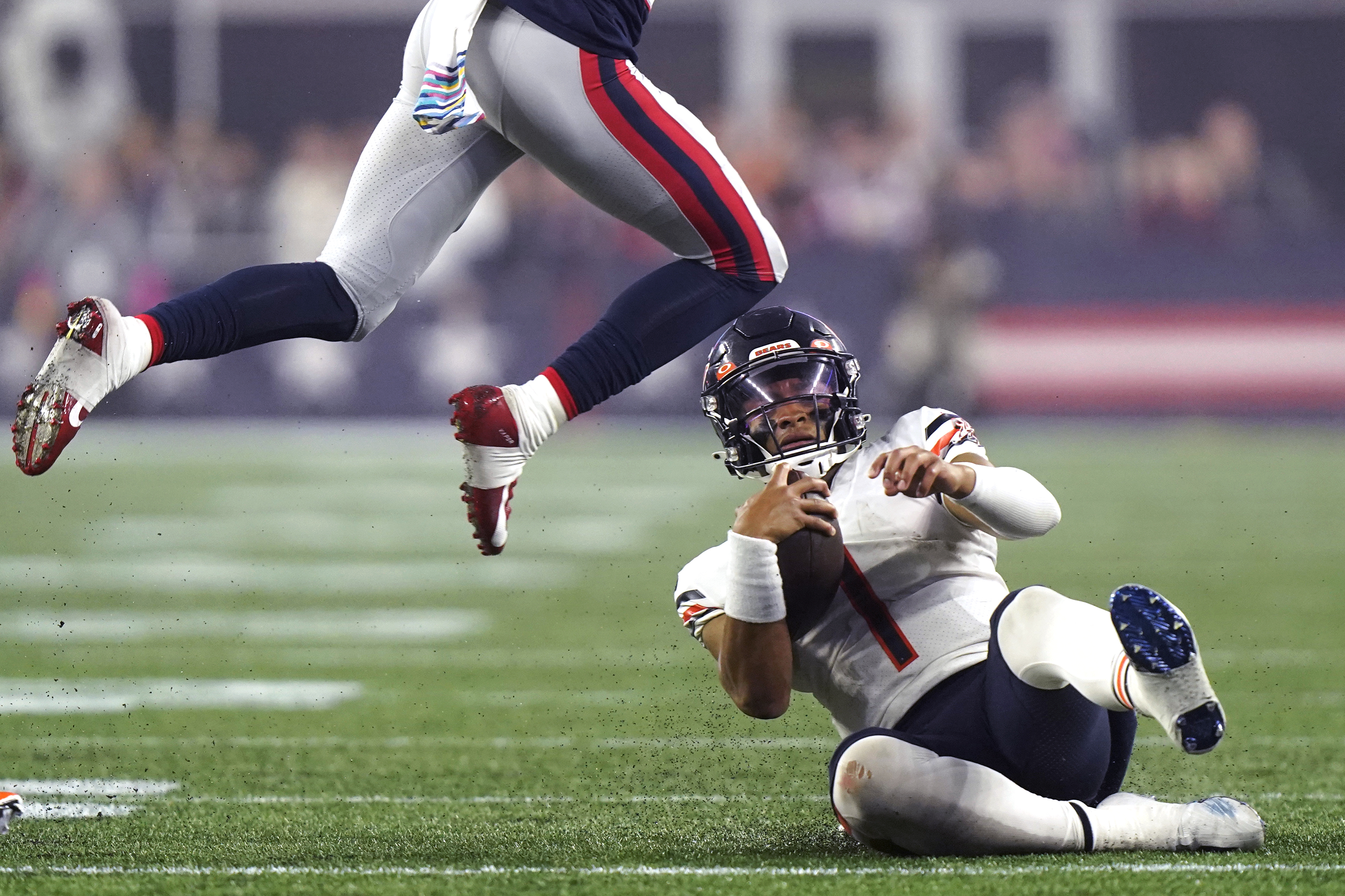 Justin Fields' designed runs brought 'whole different element' to Bears  offense in blowout over Patriots