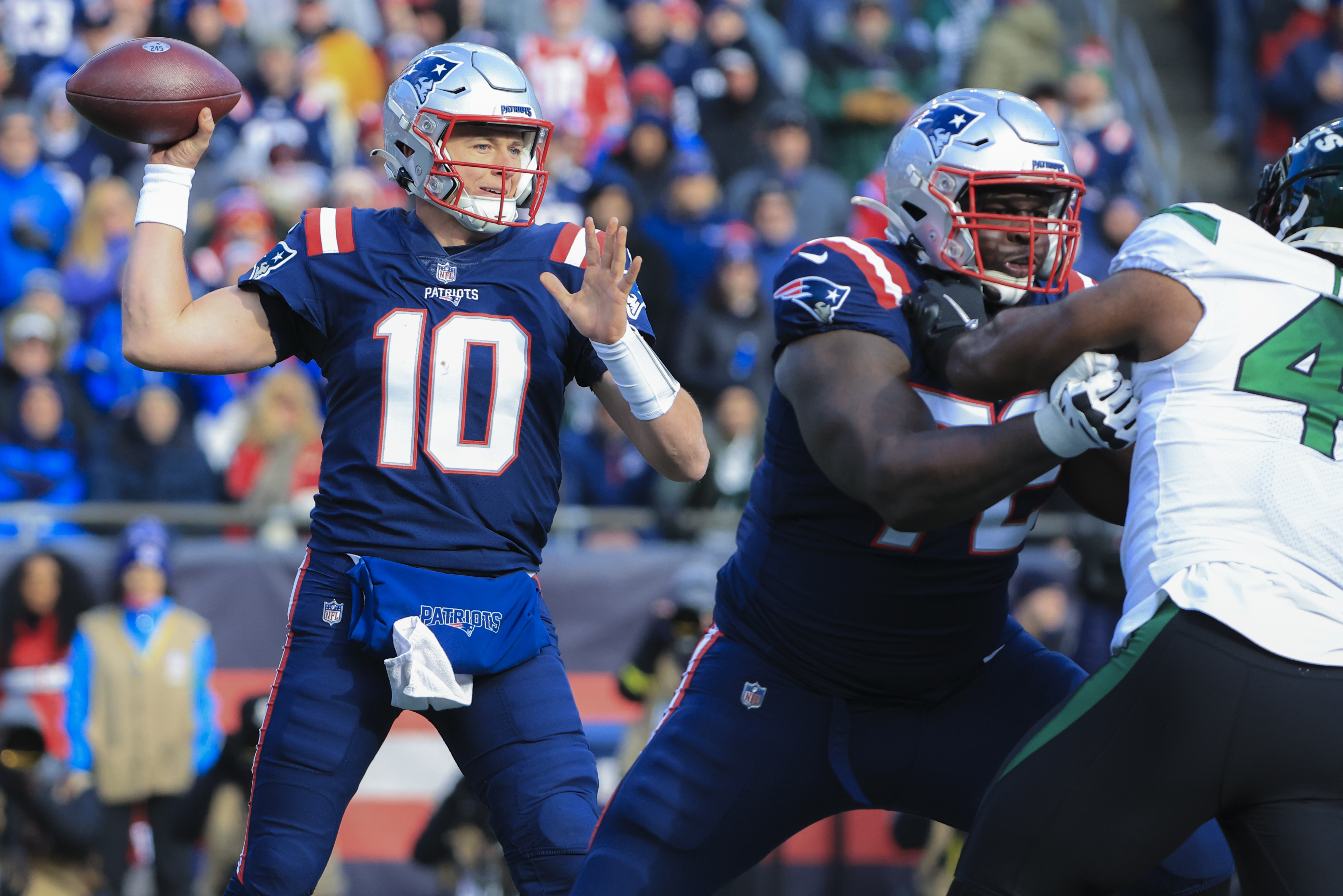 Jets Star Gives Blunt Assessment Of Mac Jones-Led Patriots Offense - The  Spun: What's Trending In The Sports World Today