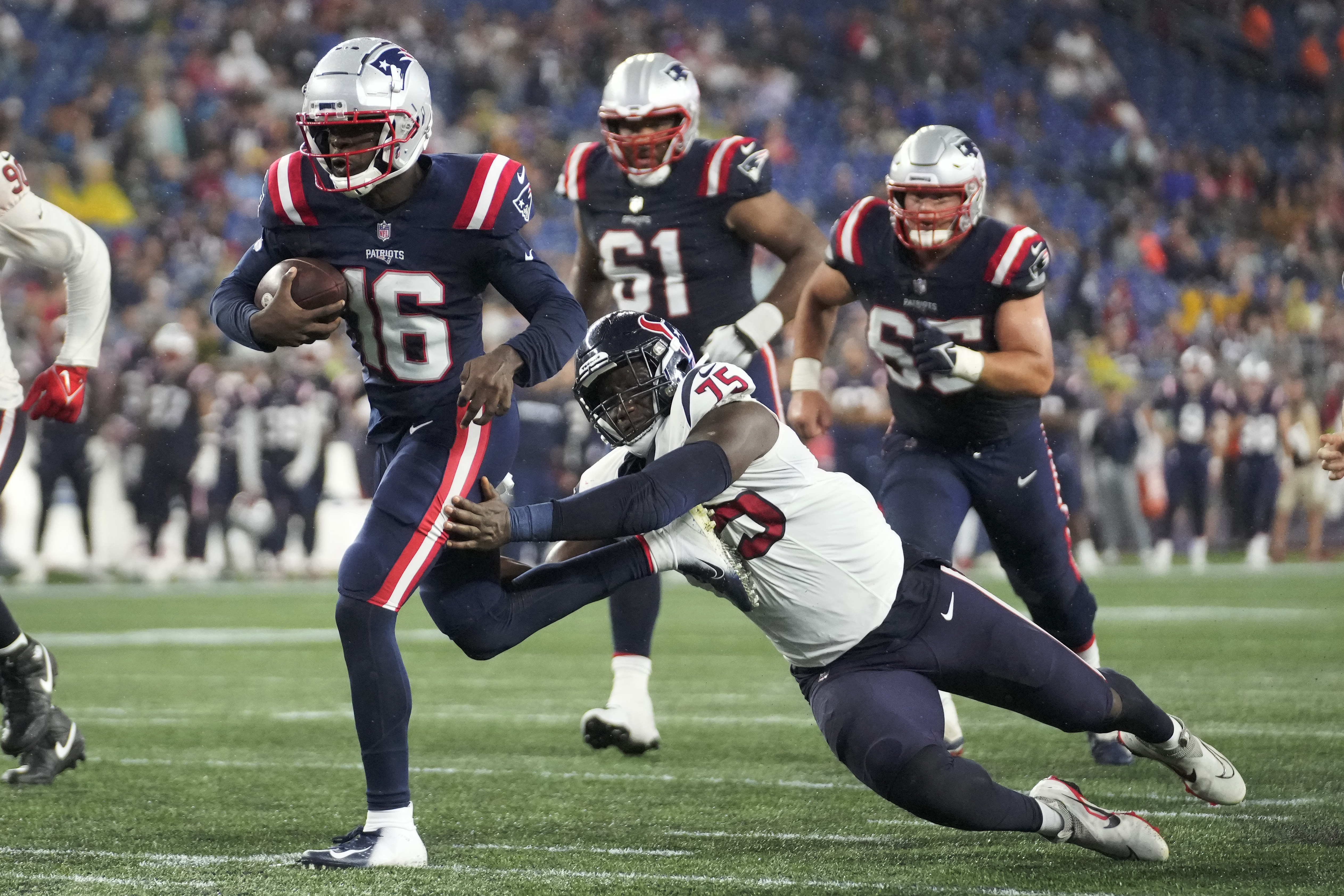 FOXBOROUGH, MA - AUGUST 11: New England Patriots running back Pierre Strong  Jr. (35) cuts back during an NFL preseason game between the New England  Patriots and the New York Giants on