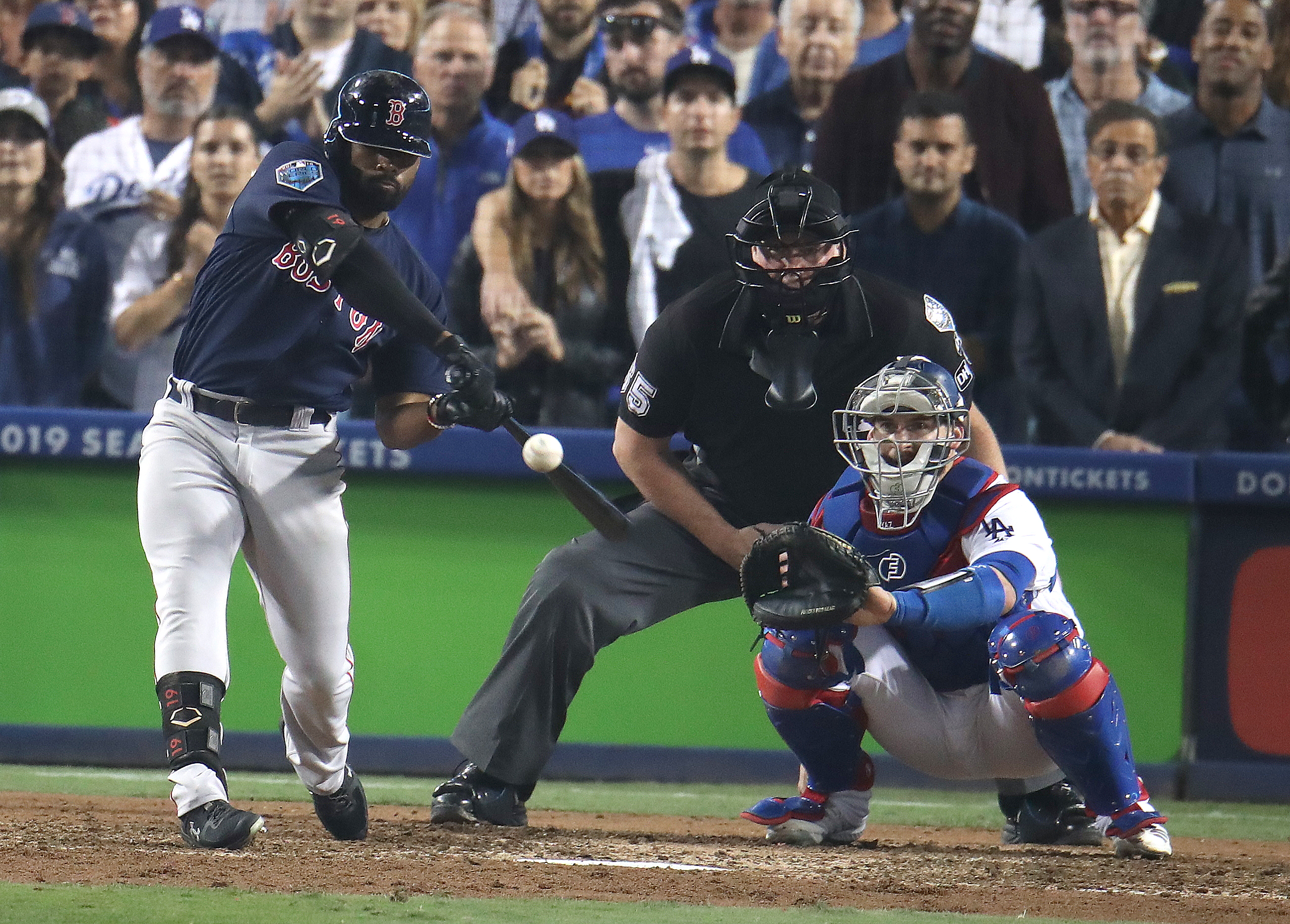 Red Sox outfielder Jackie Bradley Jr. and wife Erin stepping up