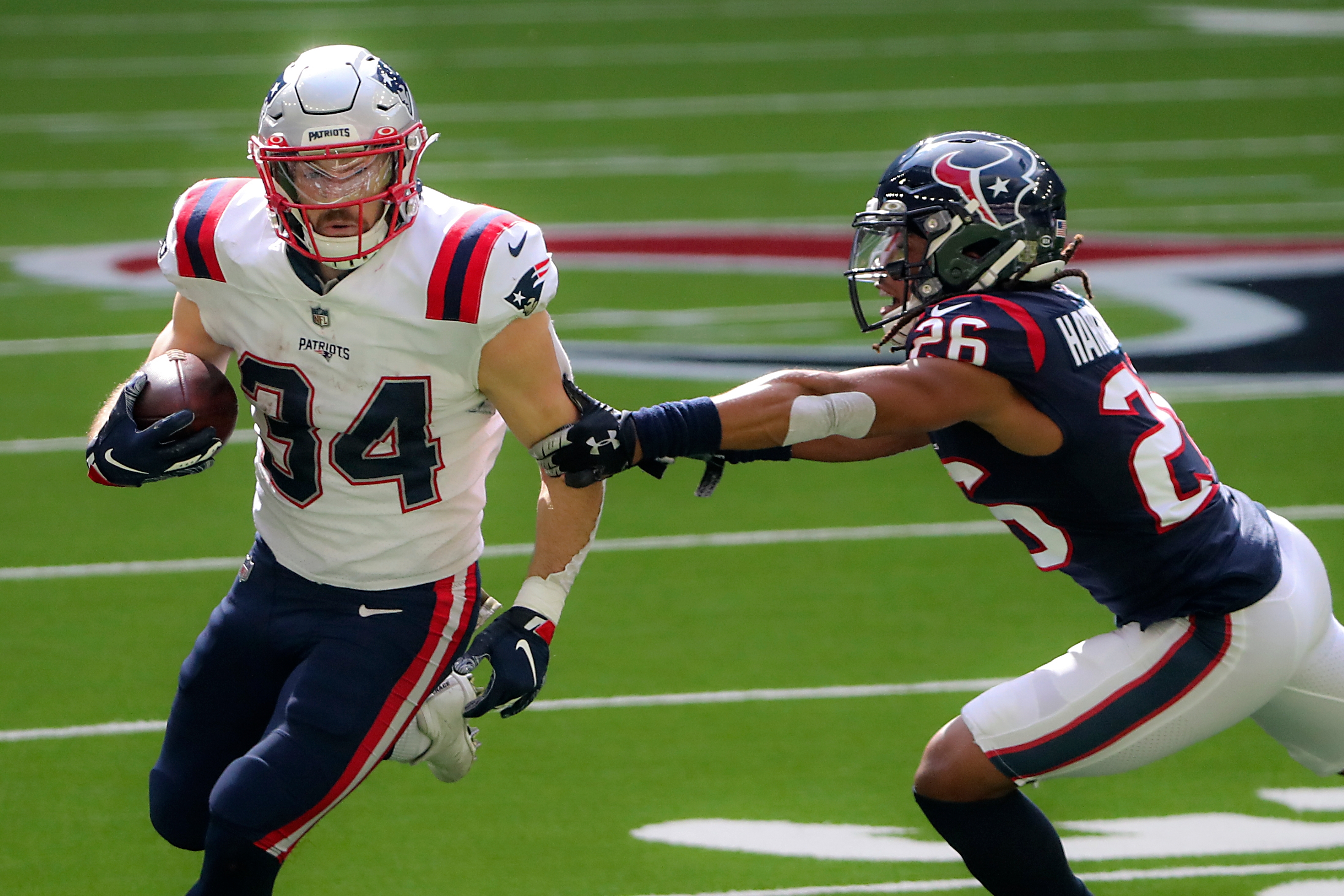 Ex-Patriots RB Rex Burkhead signs with Houston Texans (report