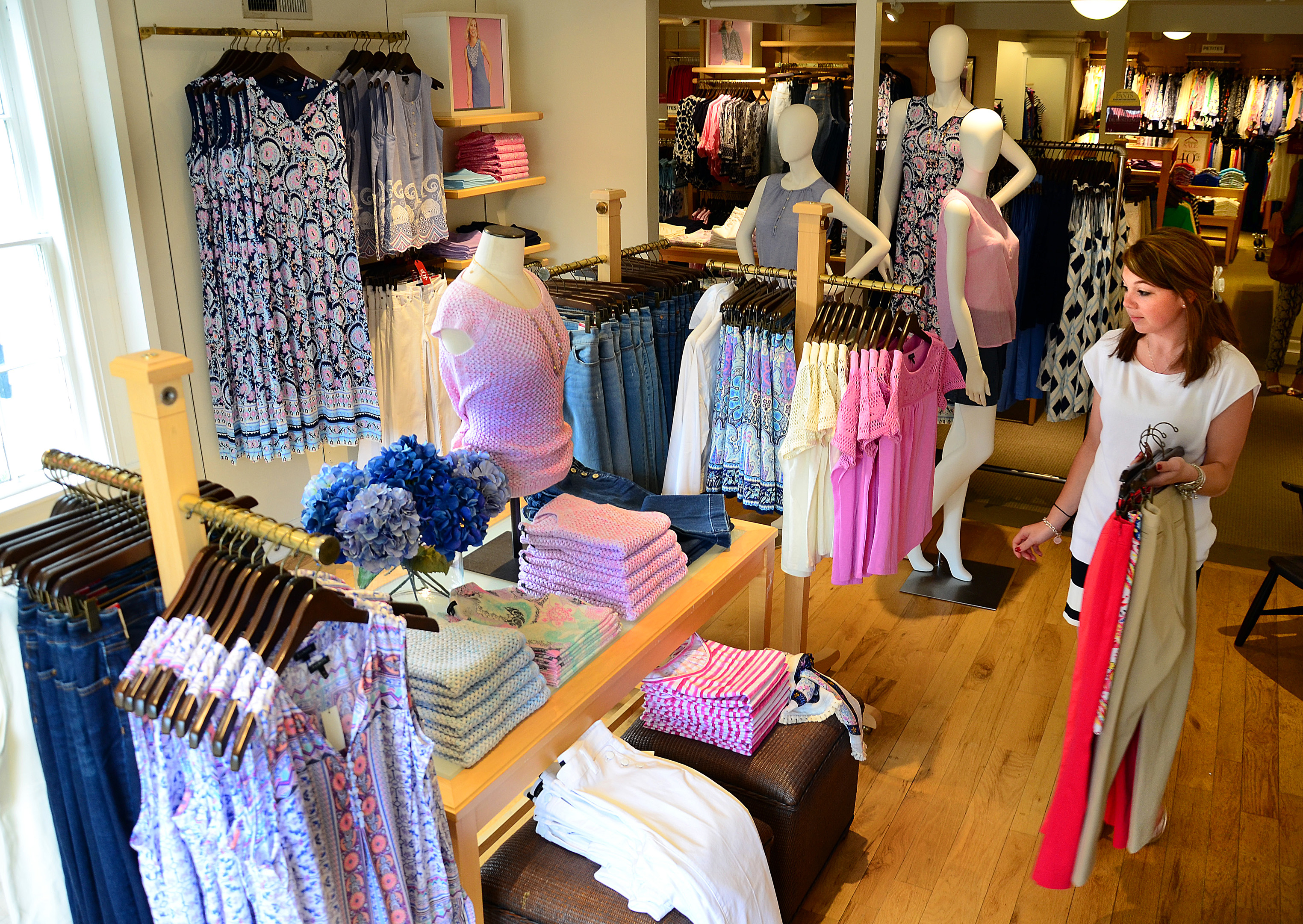 Talbots to shut down Lakeville distribution center, lay off more