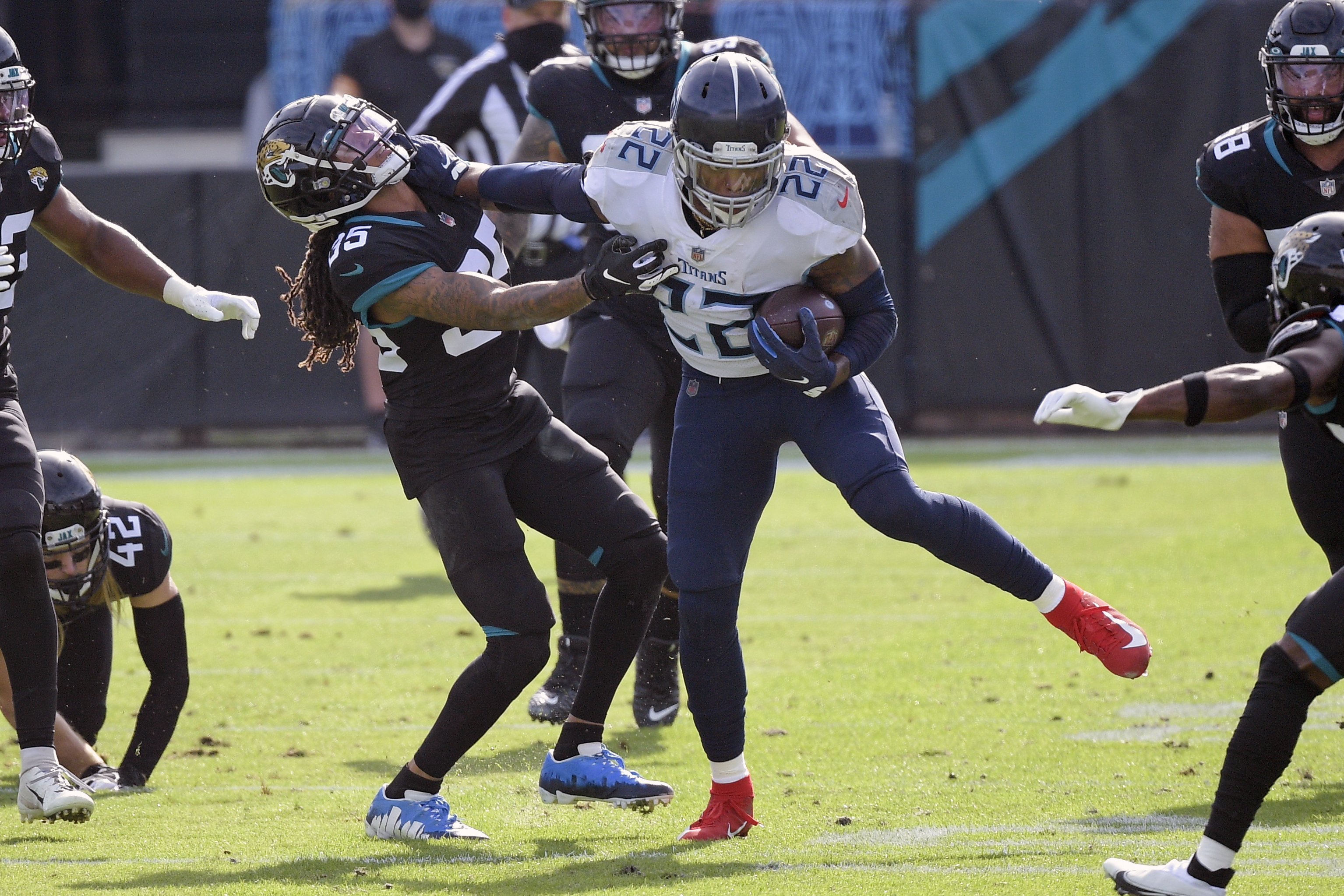 Titans don't give up on the run despite the loss of All-Pro Derrick Henry