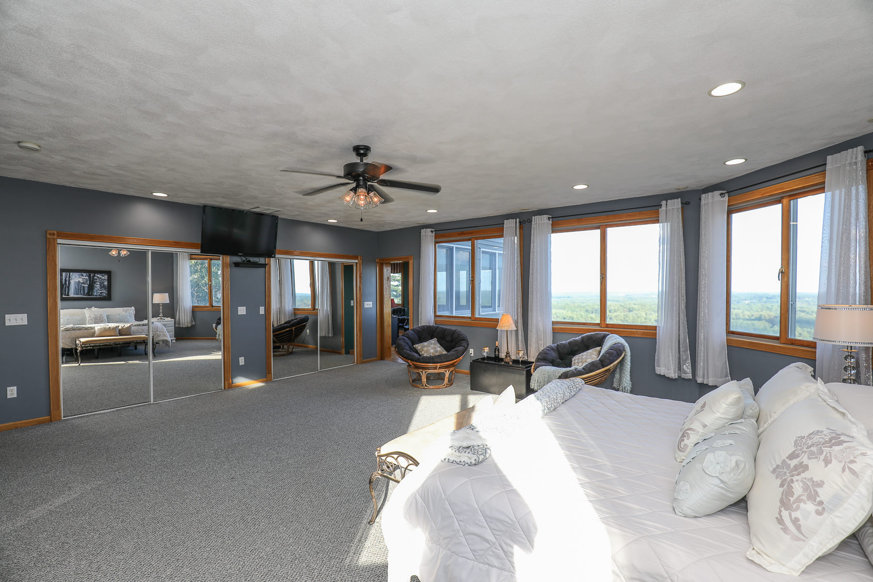 23-scenic-drive-pelham-owner-bedroom