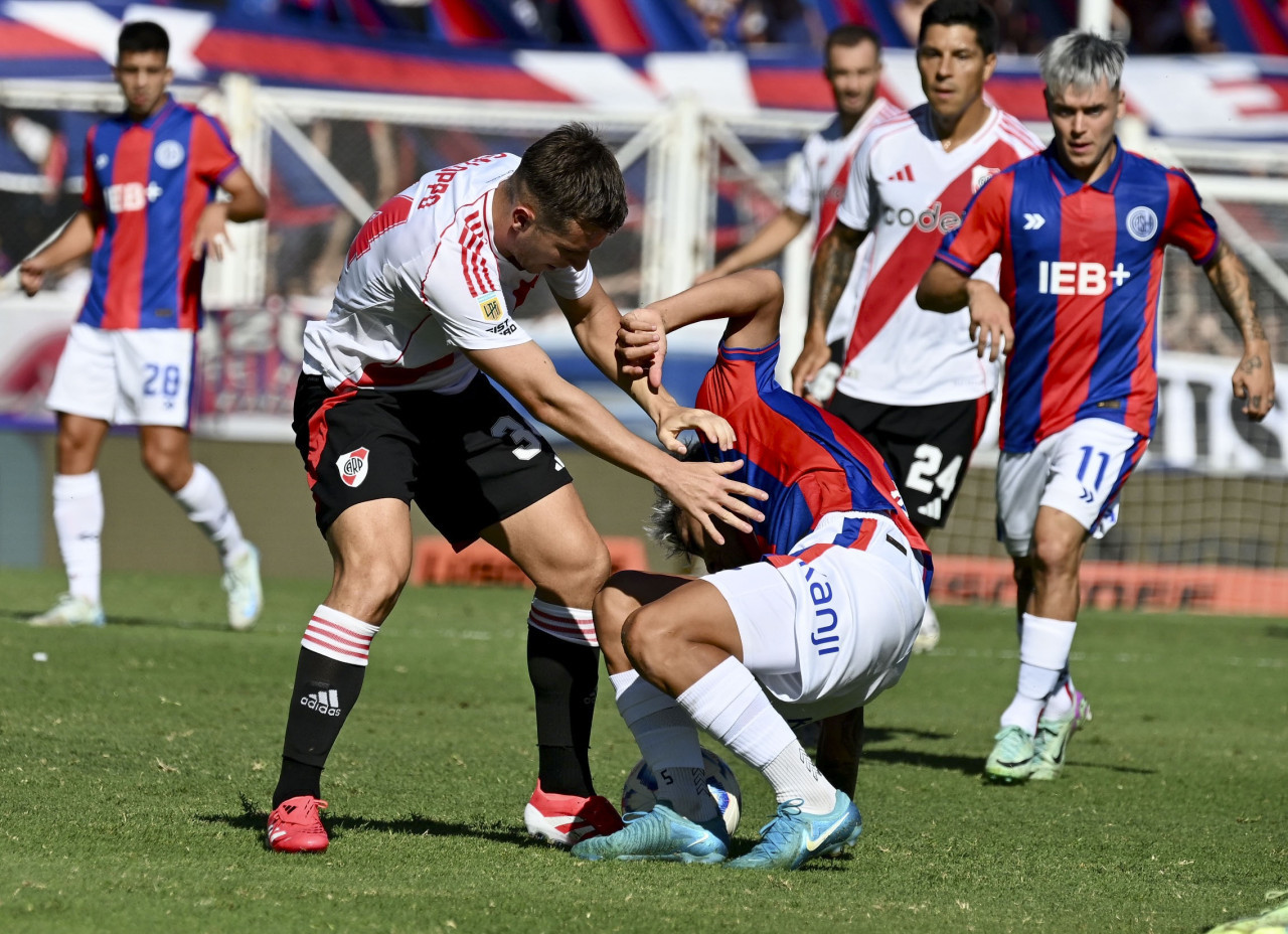 River y San Lorenzo protagonizan un clásico decisivo en el Monumental