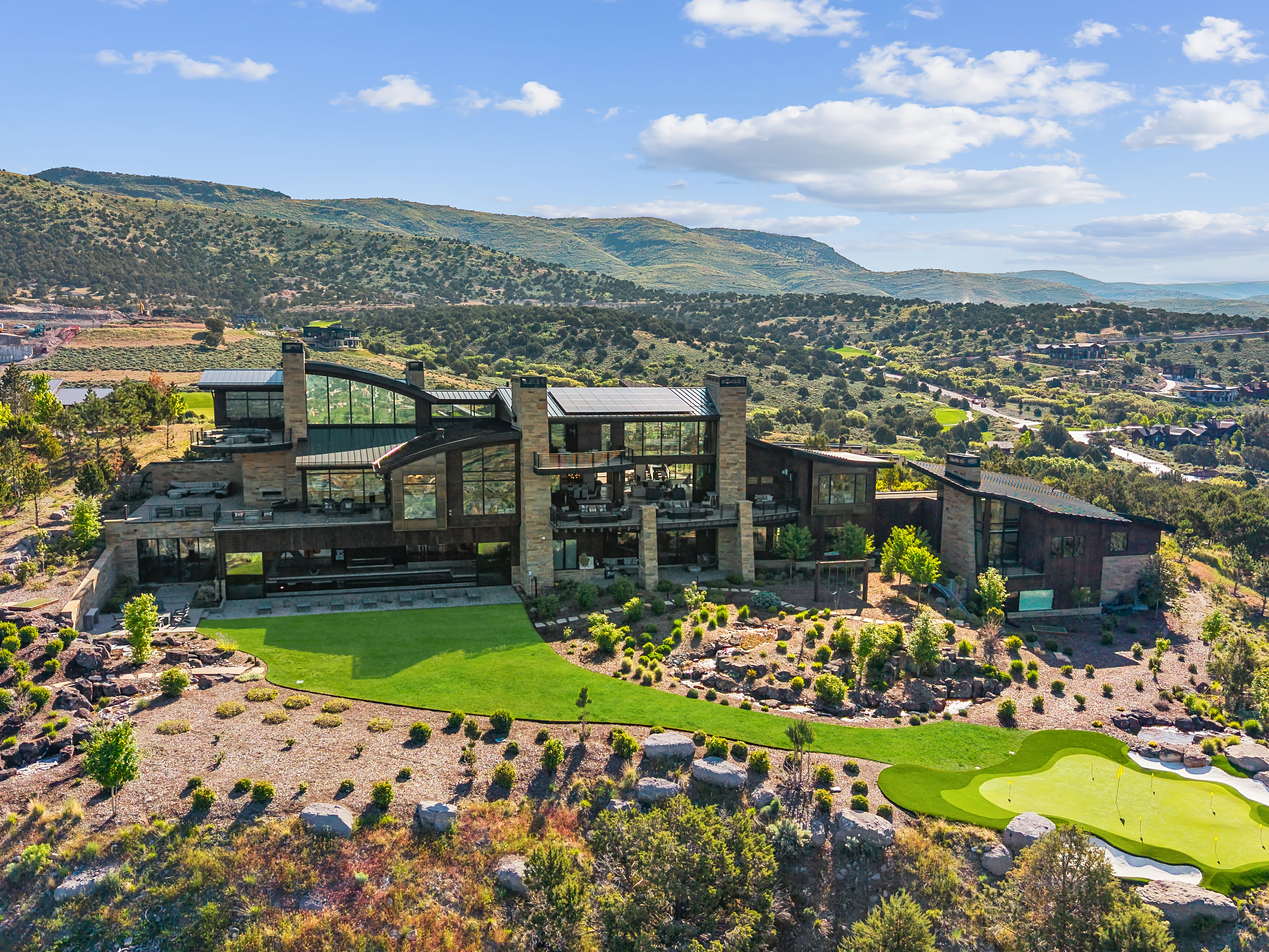 Peak Luxury 6 Ultimate Mountain Homes For Summer Adventure Photo Inspiration