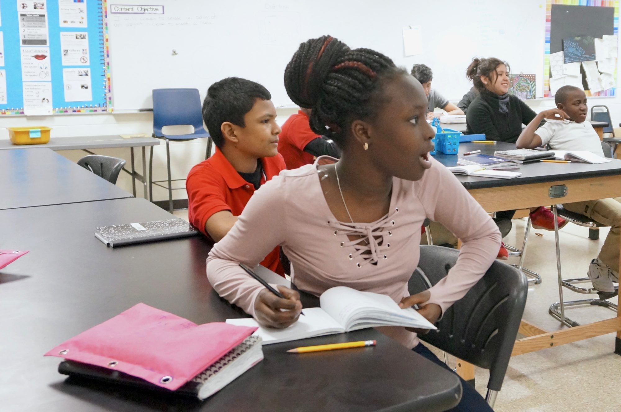 With students speaking 10 different languages, teachers at Indianapolis'  'Newcomer' school find creative ways to communicate - Chalkbeat