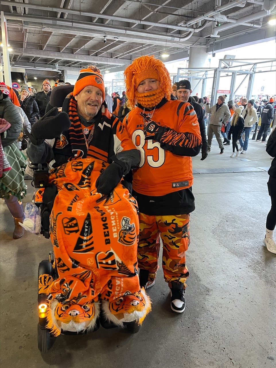 Area Bengals fan battling ALS, daughter making memories together as team  makes playoff push – WHIO TV 7 and WHIO Radio