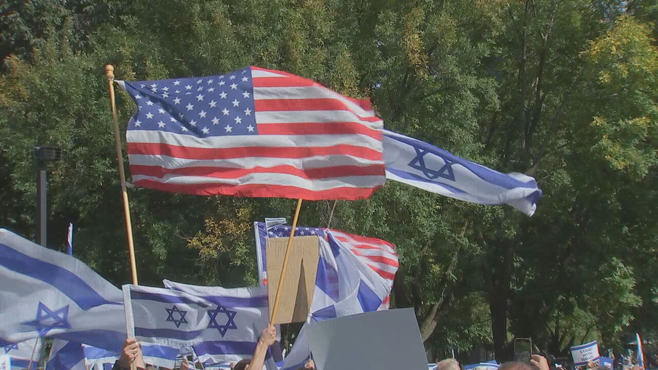 Thousands gather on Boston Common in show of support for Israel
