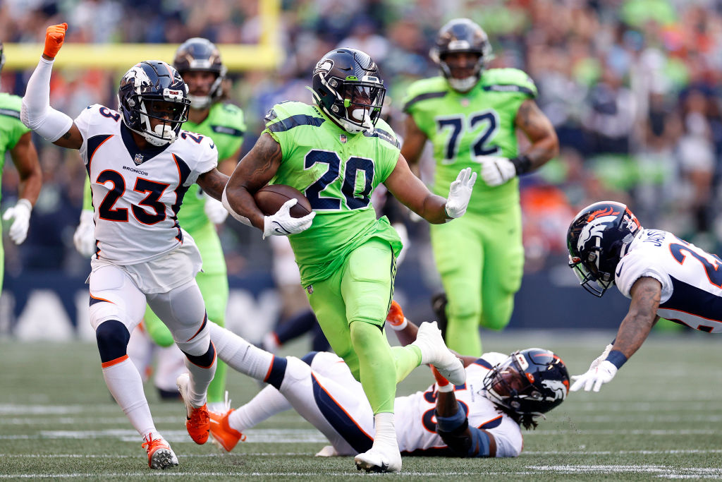 PHOTOS: Seahawks vs. Broncos on Sept. 12, 2022 – KIRO 7 News Seattle