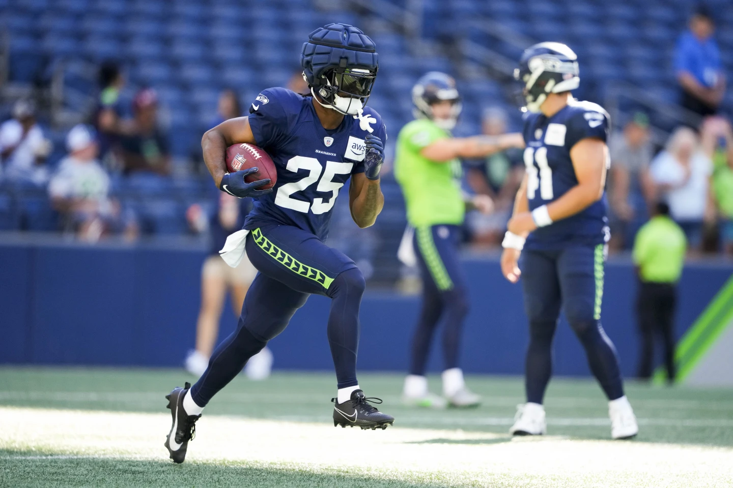 Standout Rookie For Seattle Seahawks Undergoes Knee Surgery