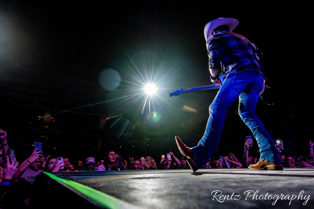 Justin Moore with Special Guests Priscilla Block & Jake McVey – Thursday,  February 9, 2023 – Truist Arena