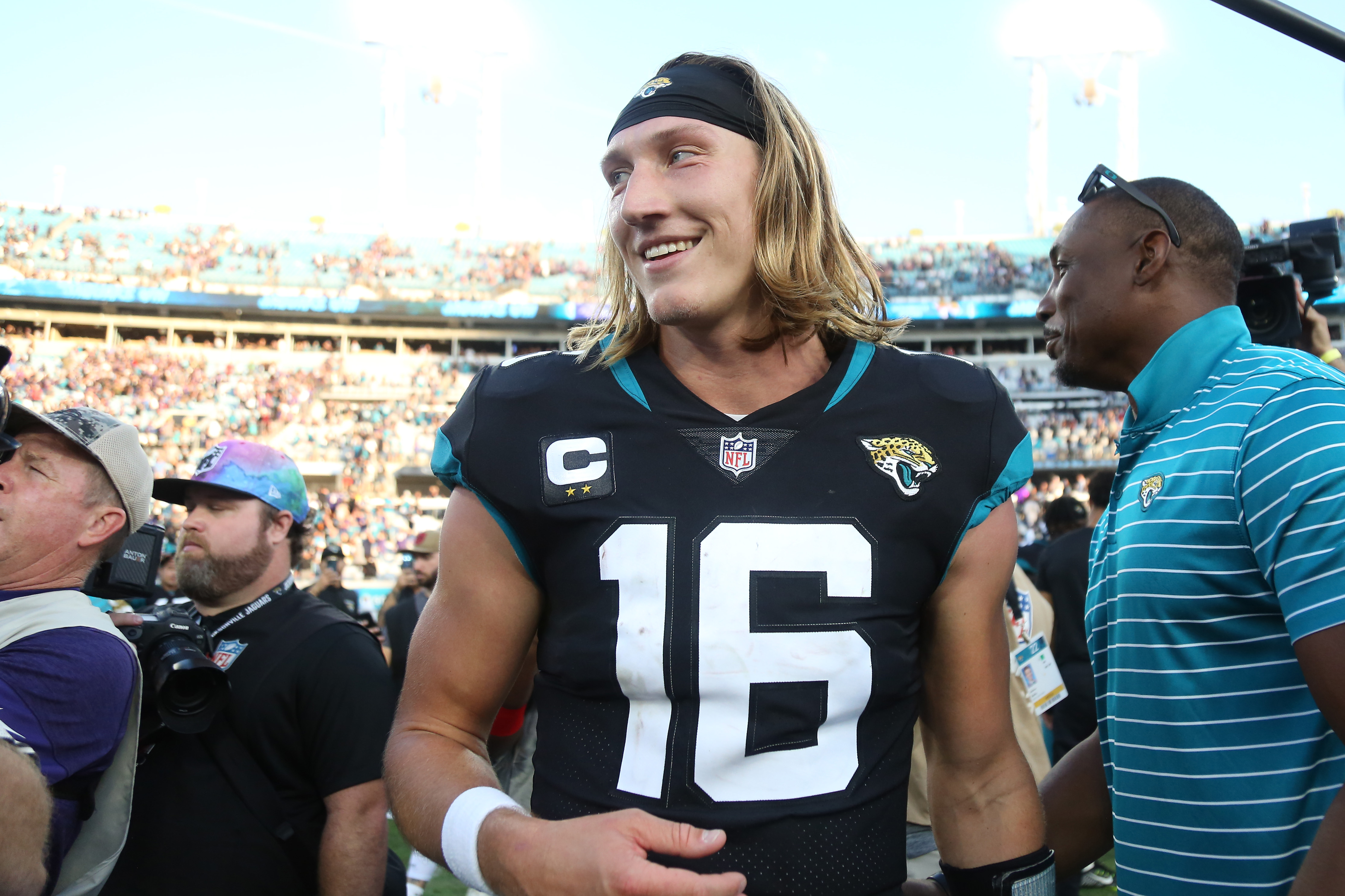 Trevor Lawrence doesn't think Chiefs fans at Arrowhead Stadium will be  'much louder' than Jaguars fans