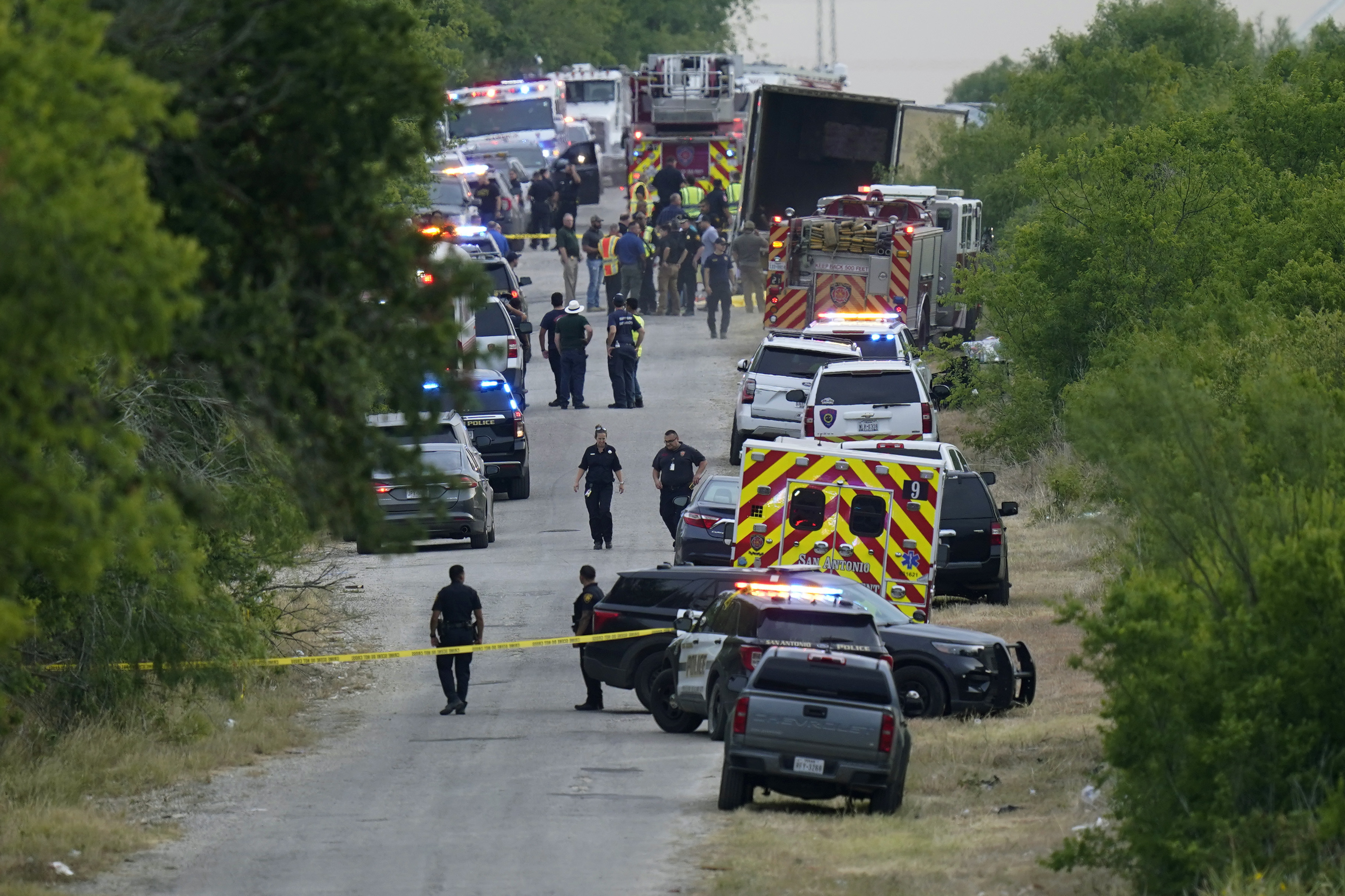 Trucker charged in deaths of 10 immigrants packed in rig