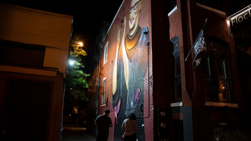 Artists paint mural in less than 24 hours to honor Ruth Bader Ginsburg ...