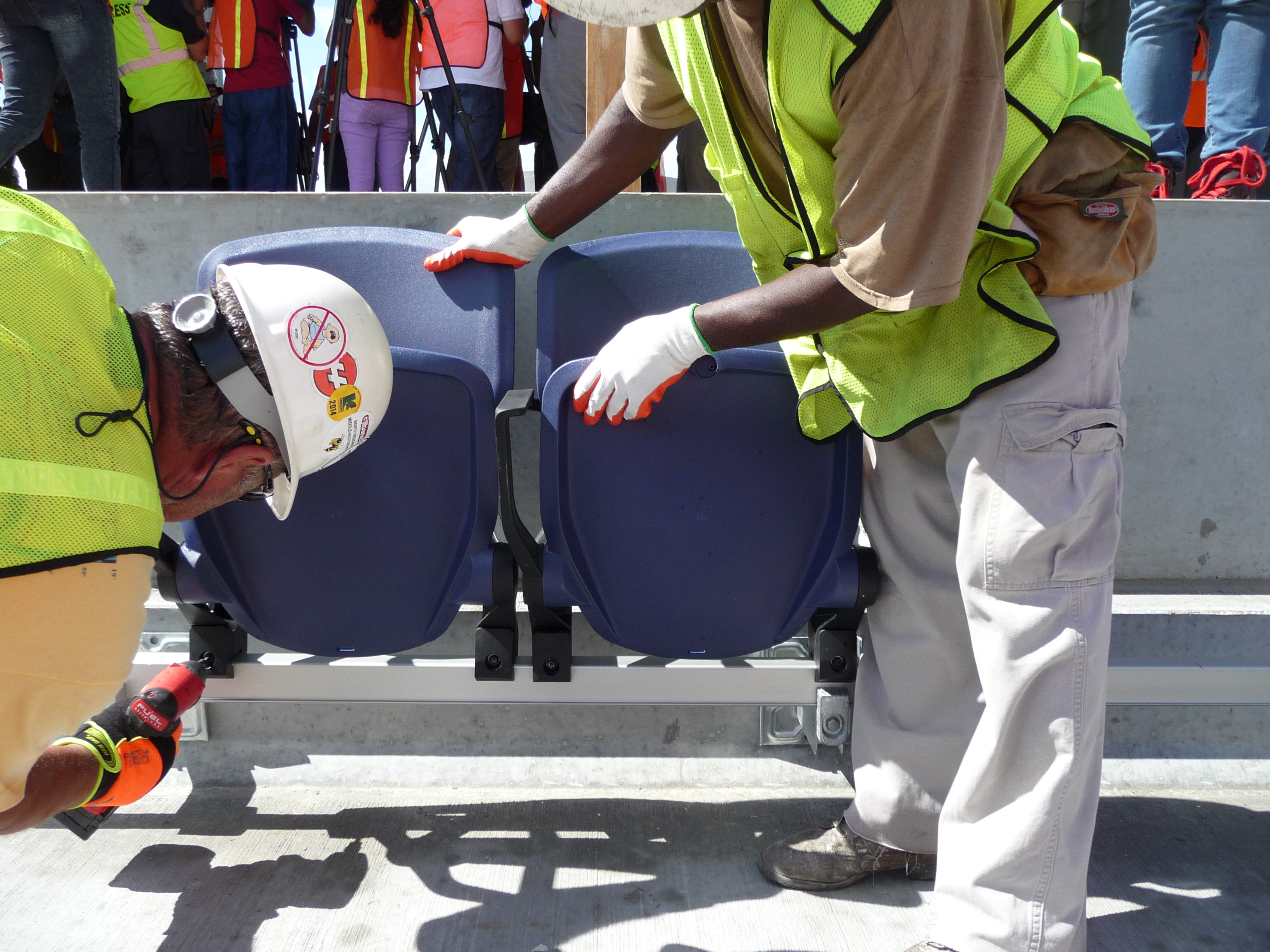 First seats installed at Orlando Citrus Bowl WDBO