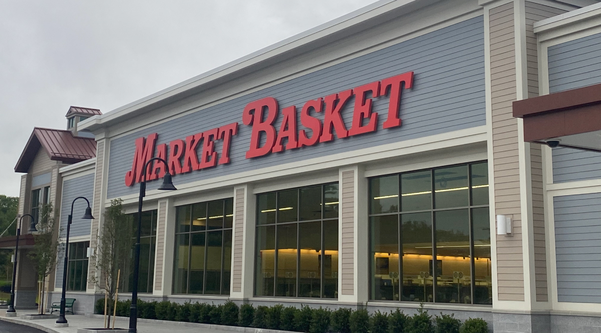 Food chain upheaval: Market Basket opening soon