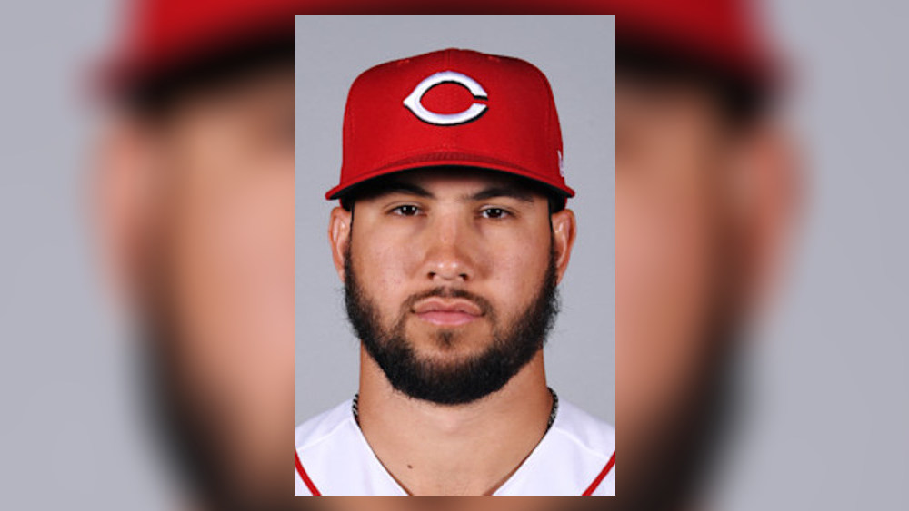 Reds' Lyon Richardson allows two HRs on first two pitches in