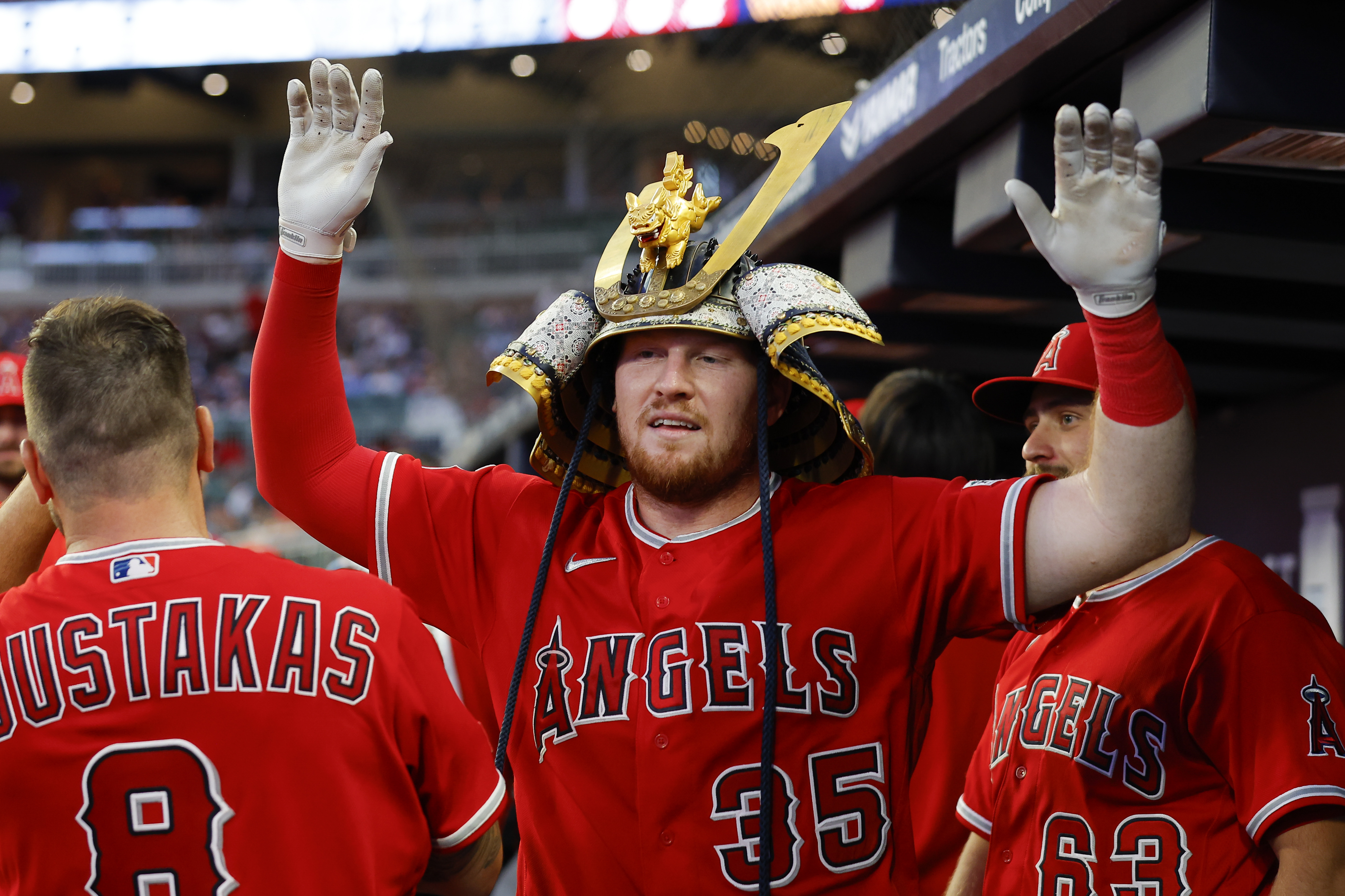 Angels use 3 solo homers to cool off MLB-leading Braves with 4-1