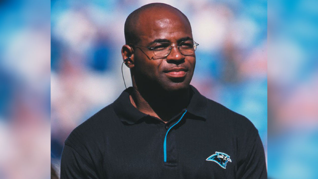 Melanie Mills, widow of former NFL player Sam Mills, waves to the crowd as  the Carolina Panthers honored Sam Mills during an NFL football game between  the Carolina Panthers and the Arizona