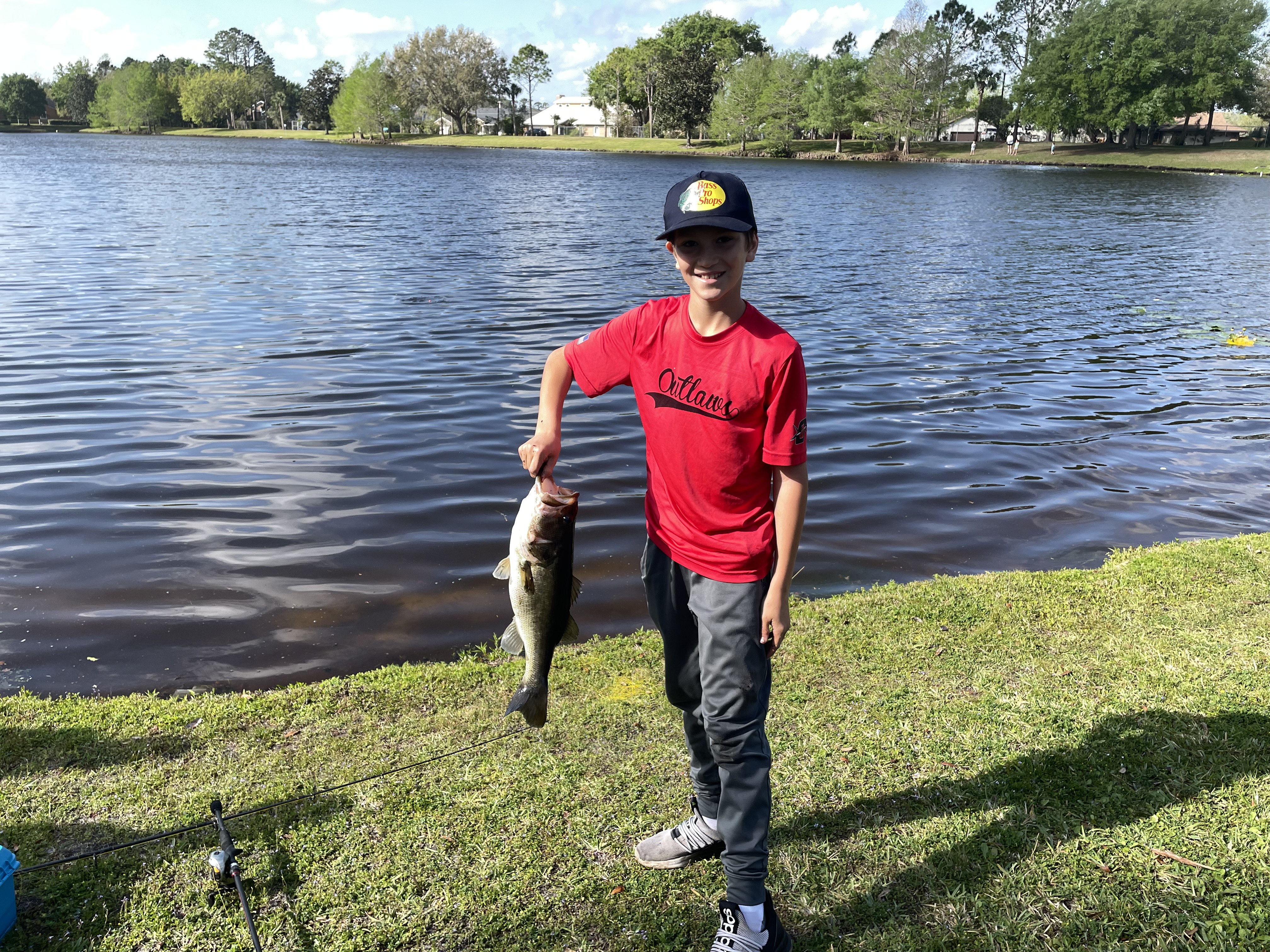 Law enforcement paired with kids for 'Fishing with a cop' event at