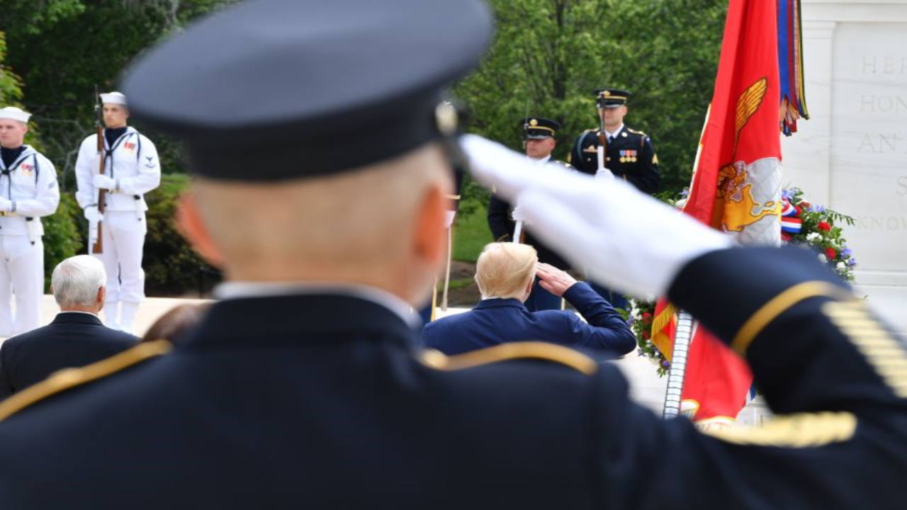 Memorial Day Florida veteran gets surprise parade for 90th birthday