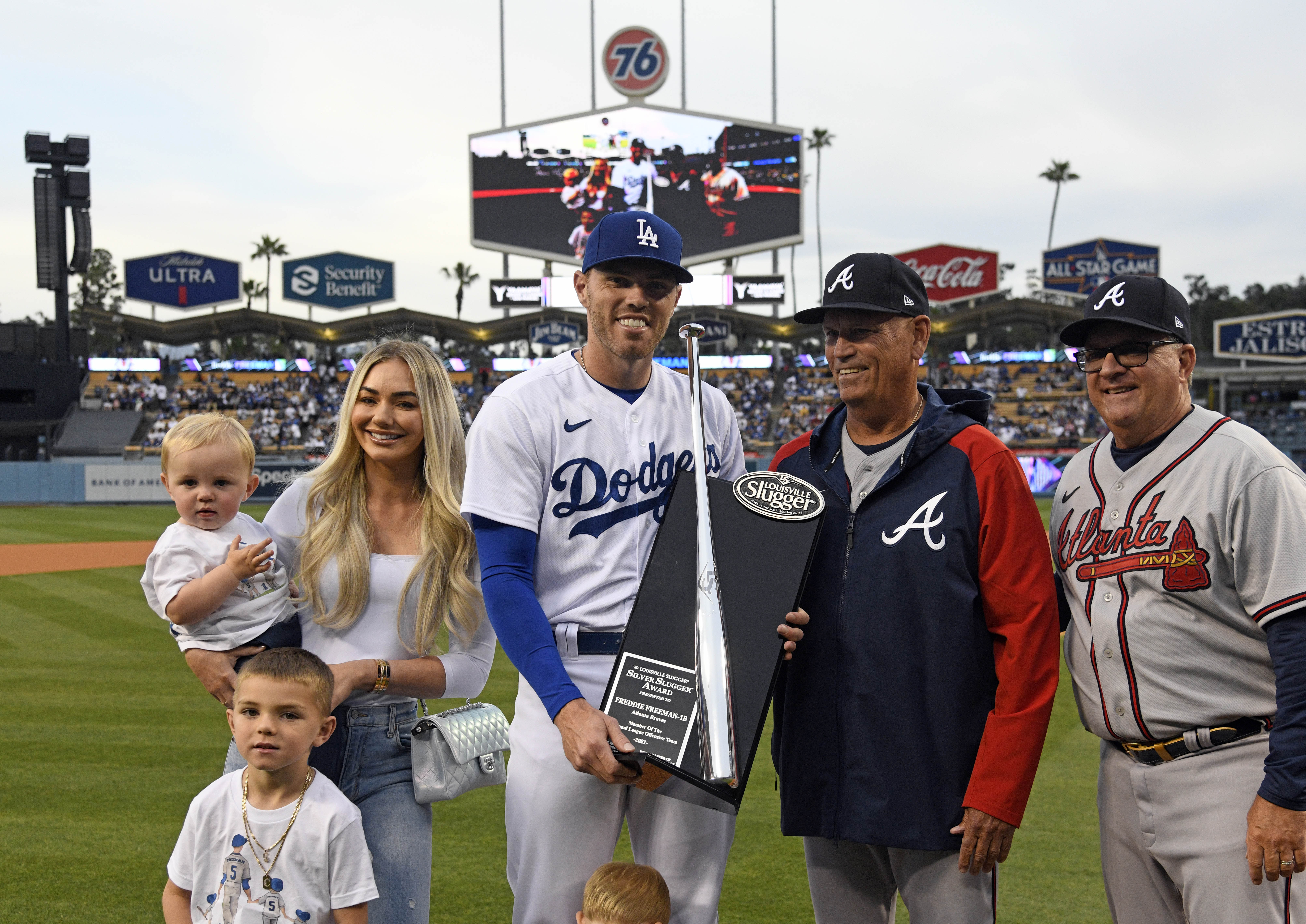 Emotional Freddie Freeman returns: 'I love the Braves with all my heart
