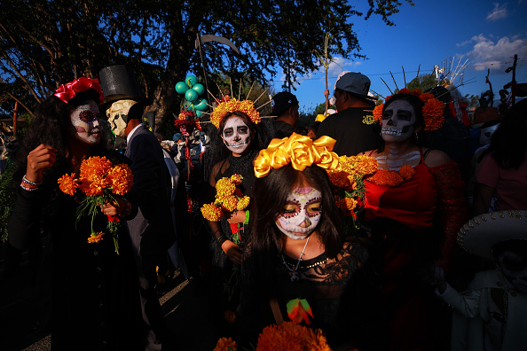 Celebrating Día de los Muertos, Day of the Dead