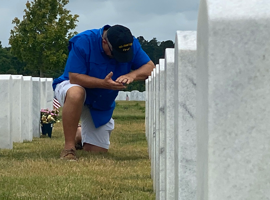 Jacksonville National Cemetery Holds Ceremony To Honor Fallen Service ...