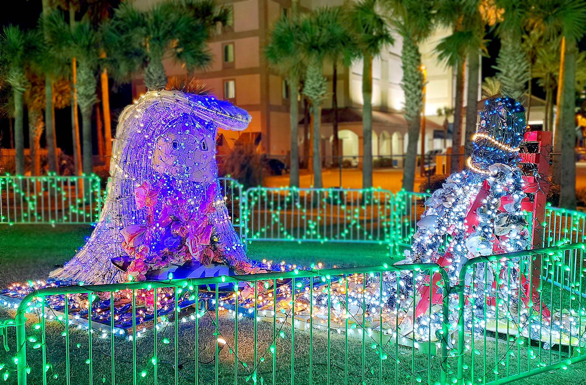 Deck the Chairs wraps up 2021 with largest-ever holiday display