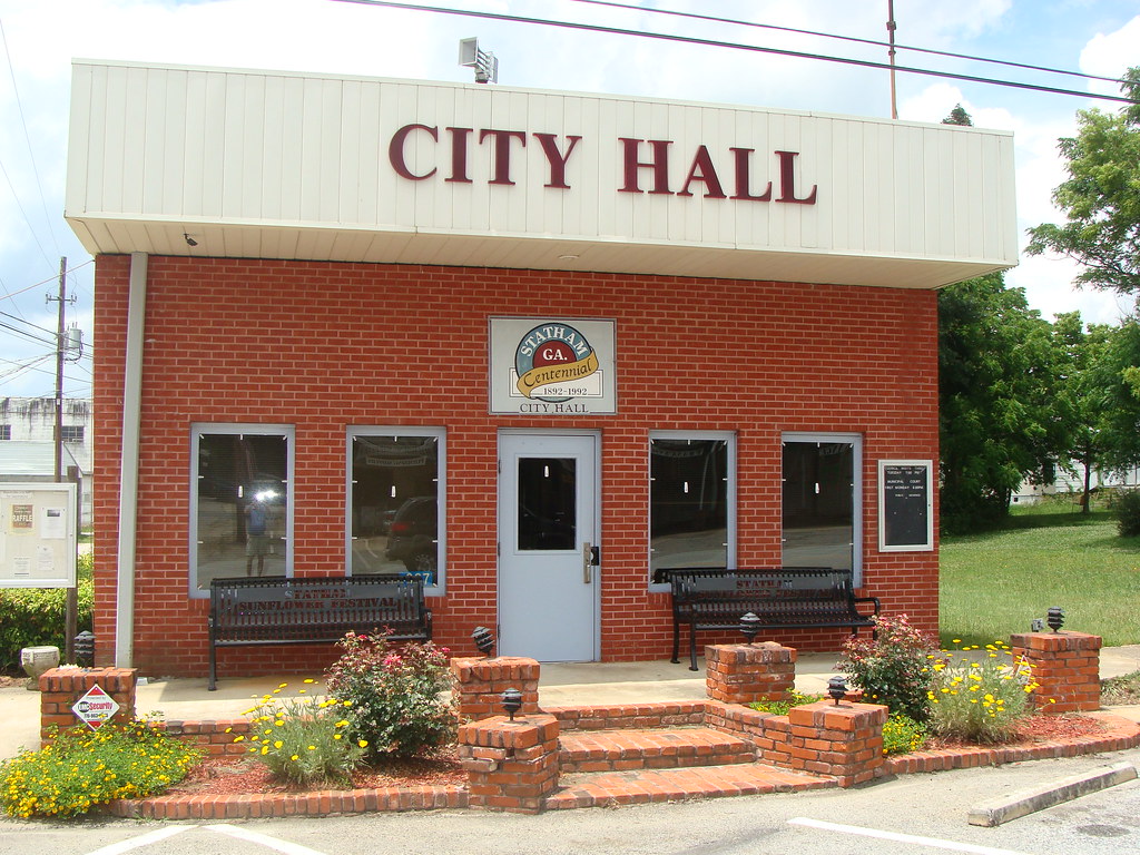 Local government notes include possible spending freeze in Statham WGAU