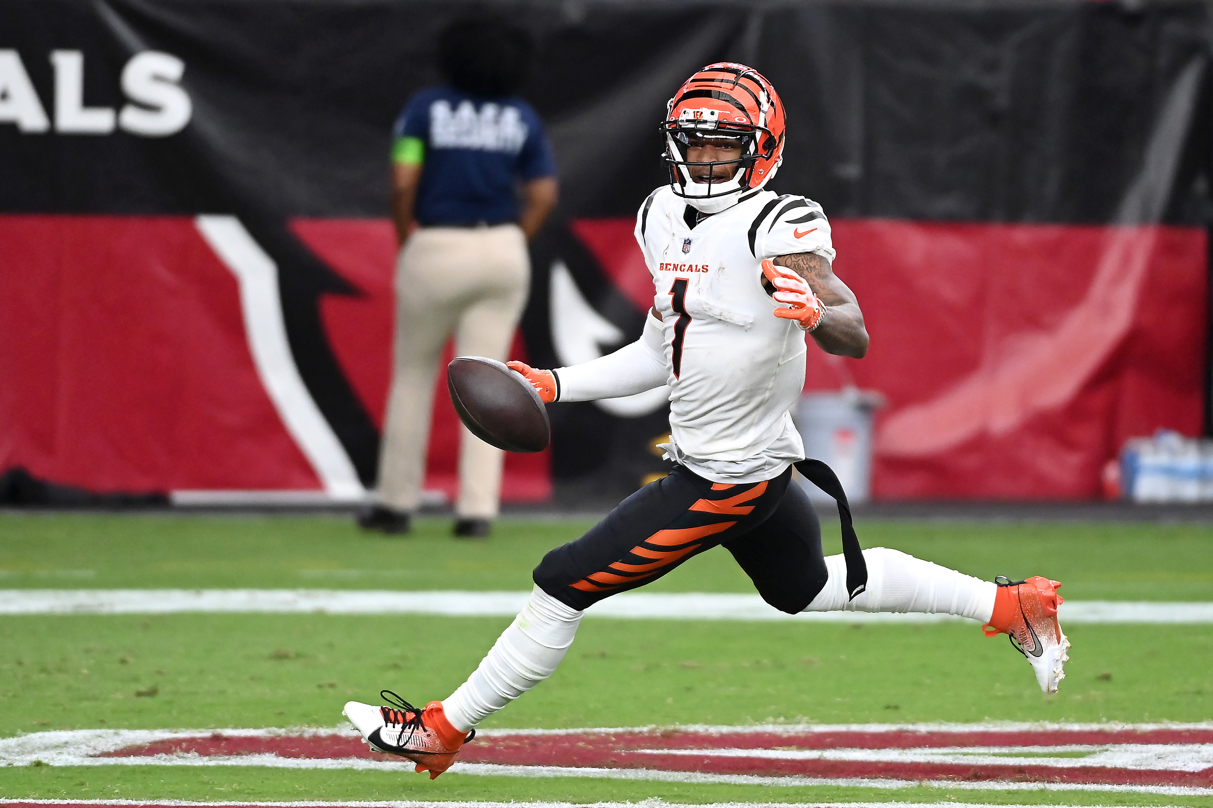 Week 4 Bengals Postgame Report: Cincinnati Demolished in Tennessee 