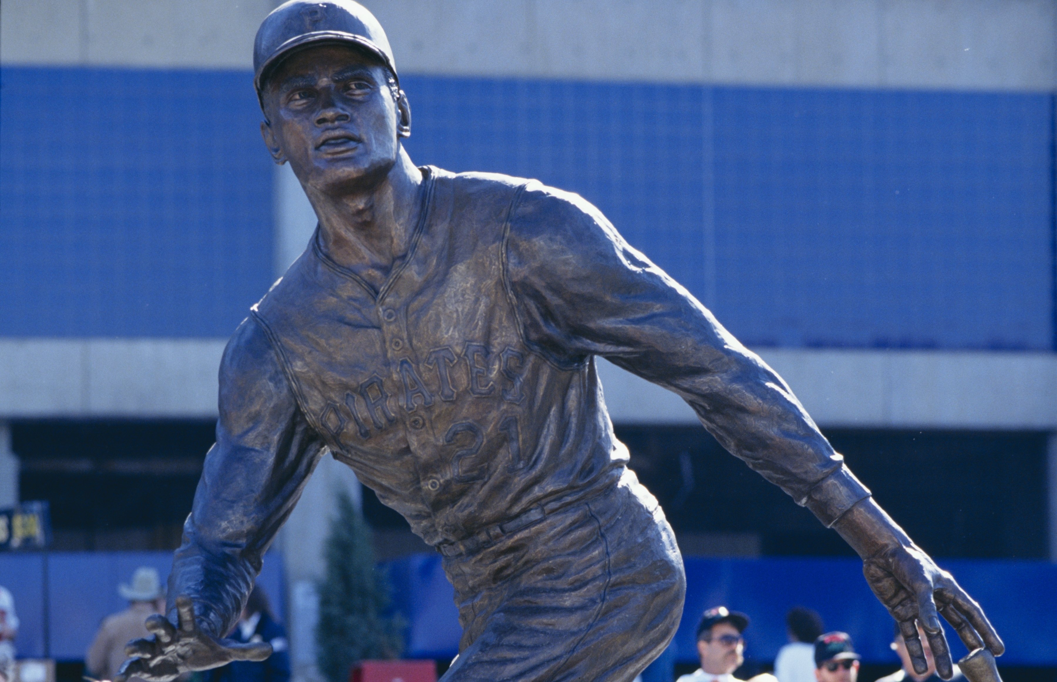 Pittsburgh Pirates will all wear No. 21 to celebrate Roberto Clemente Day  in 2020, per report 