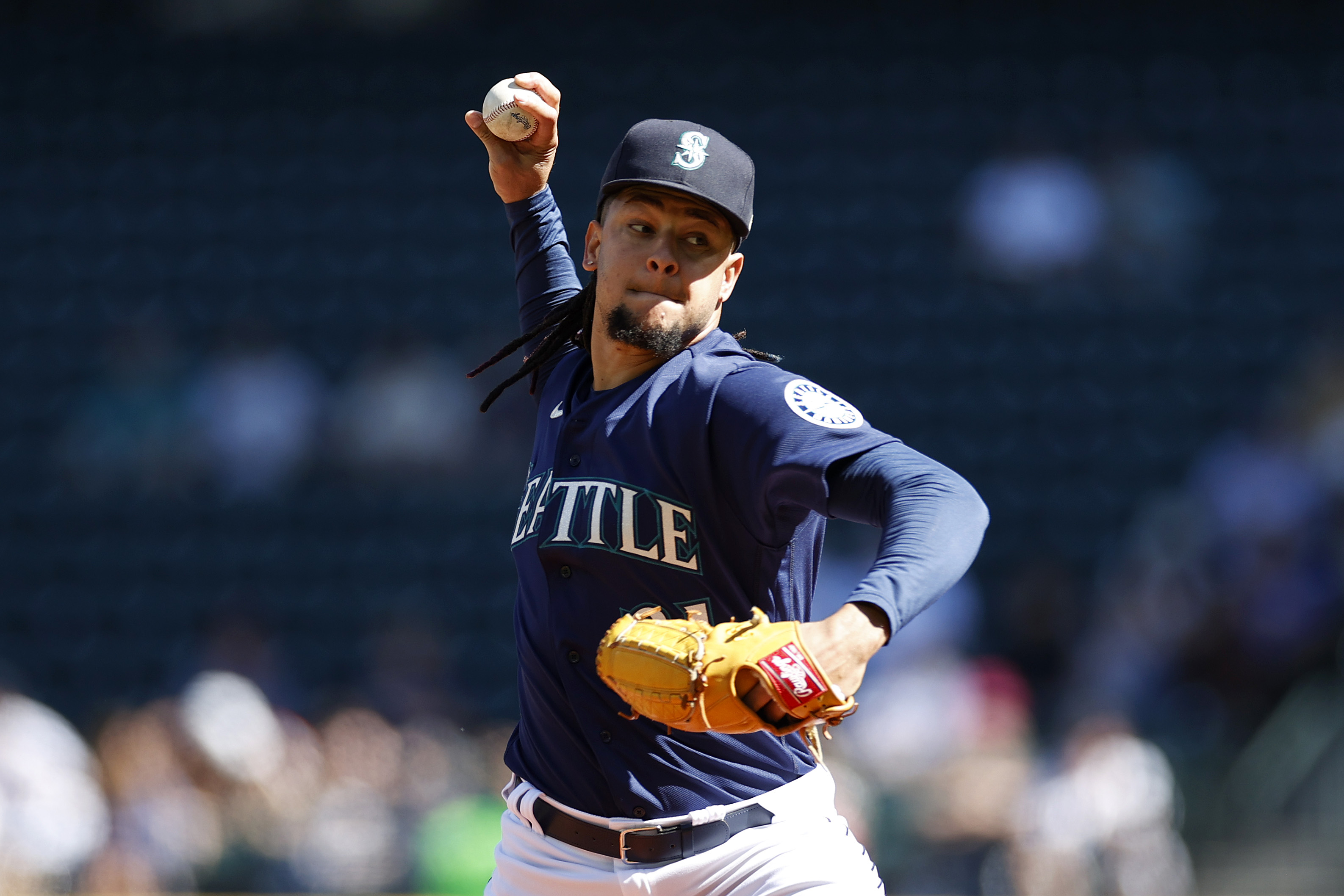 Seattle Mariners, RHP Luis Castillo agree to 5-year contract