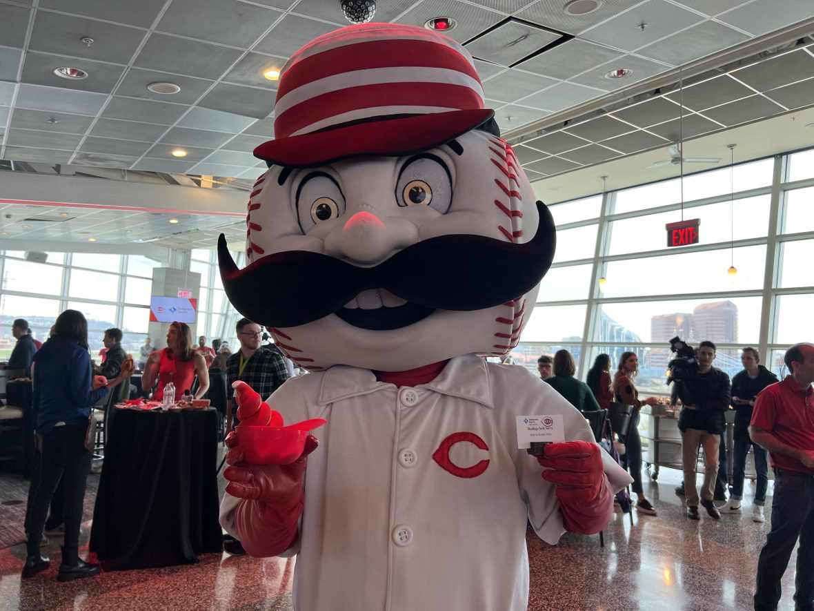 Cincinnati Reds add Chick-fil-A concession stand to Great American