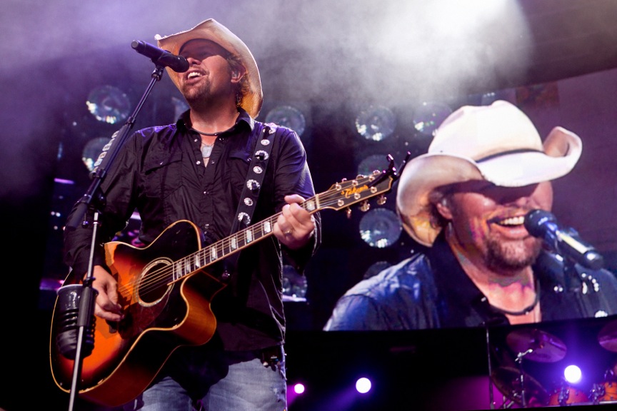 Toby Keith's Oklahoma Twister Relief Concert – K95.5 Tulsa