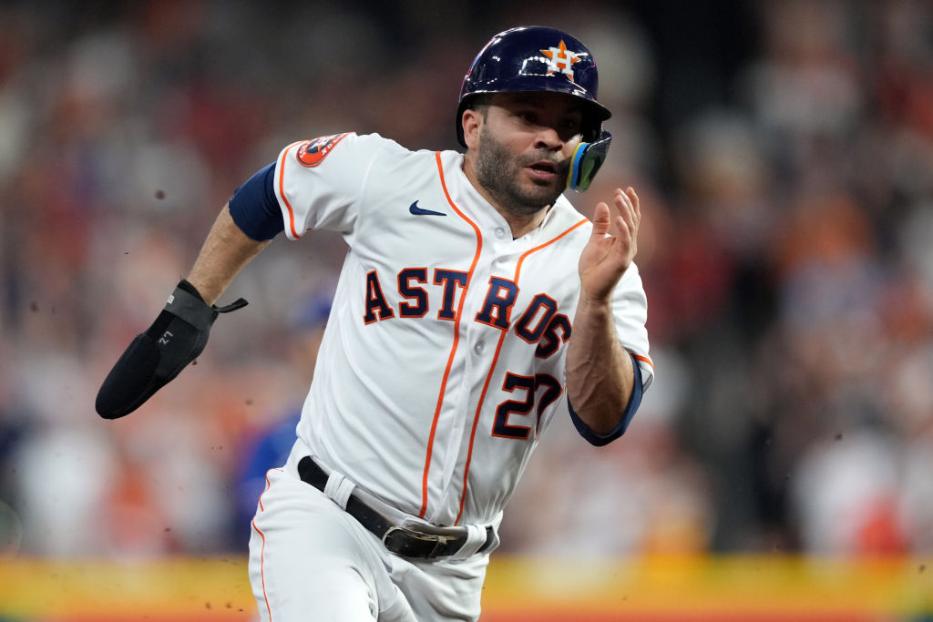 Report: Astros 'hot' for Carlos Beltran, but DH remains on Rangers