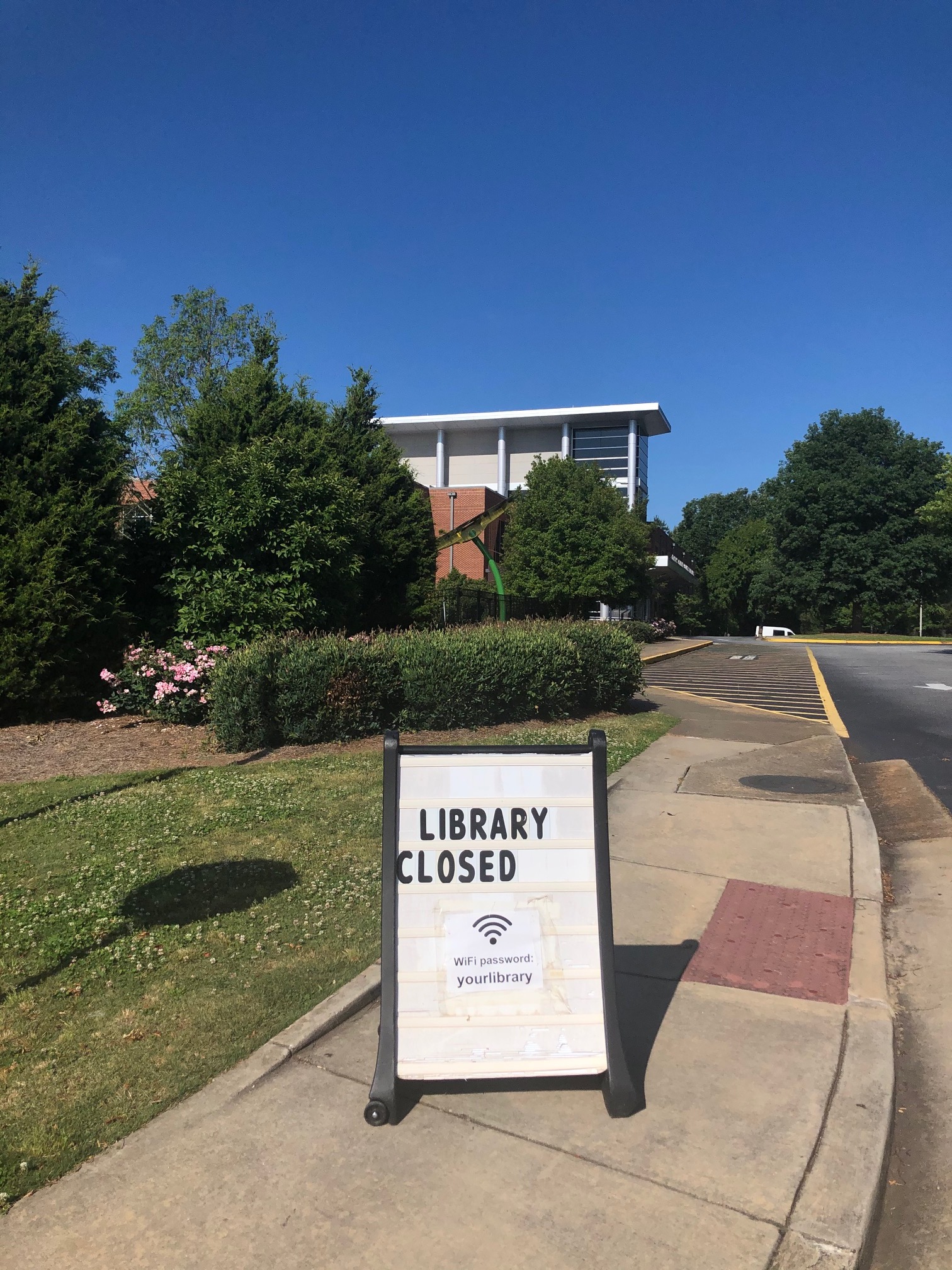 Athens Library to phase in reopening WGAU