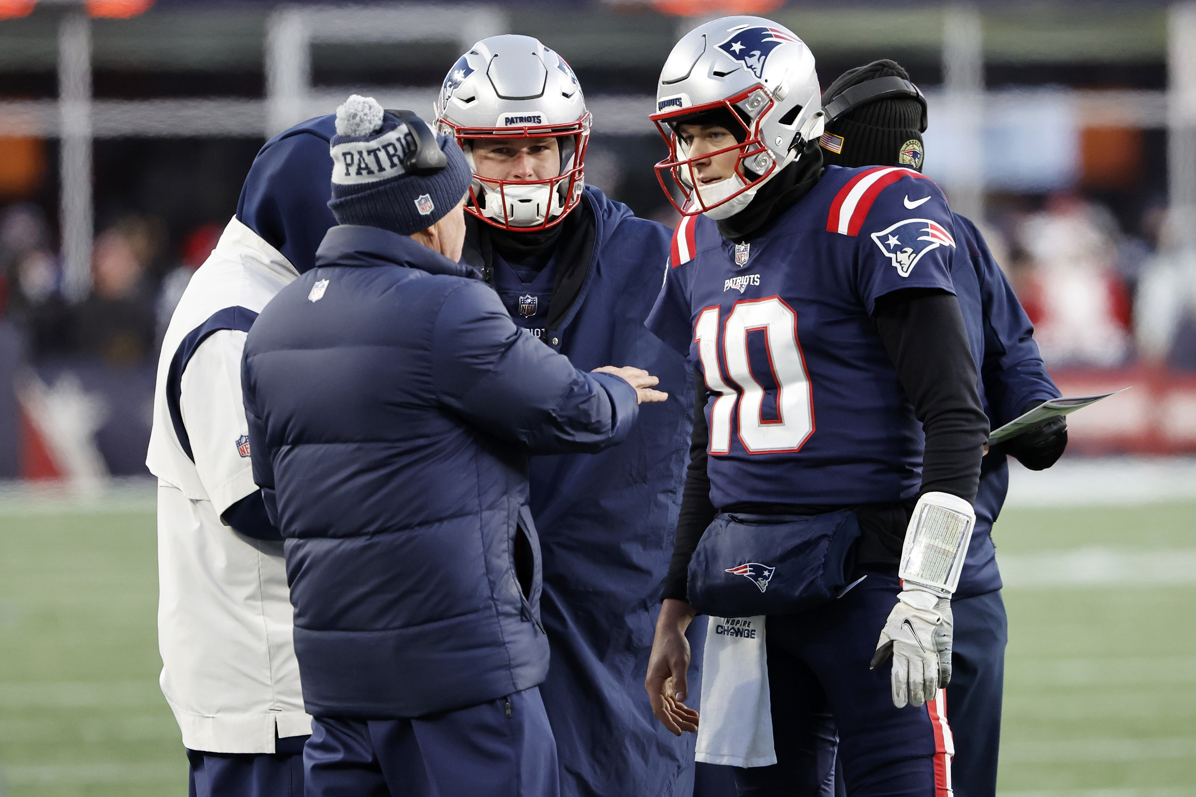 Patriots clinch 11th straight playoff berth in win over Bengals