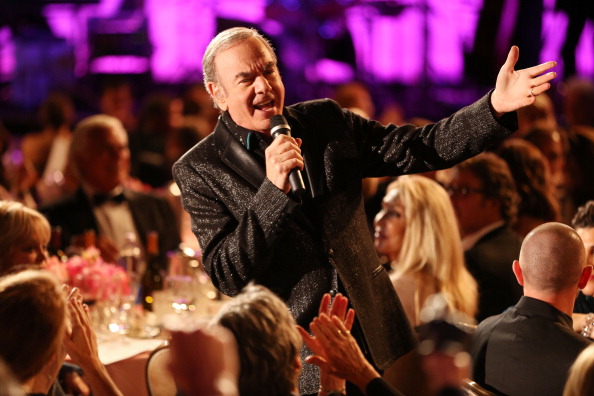 Neil Diamond Sells Entire Catalog to Universal Music - The New