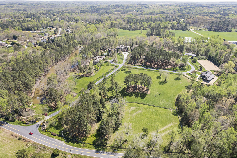 Chipper Jones, Former Atlanta Braves Star, Lists Georgia Mansion