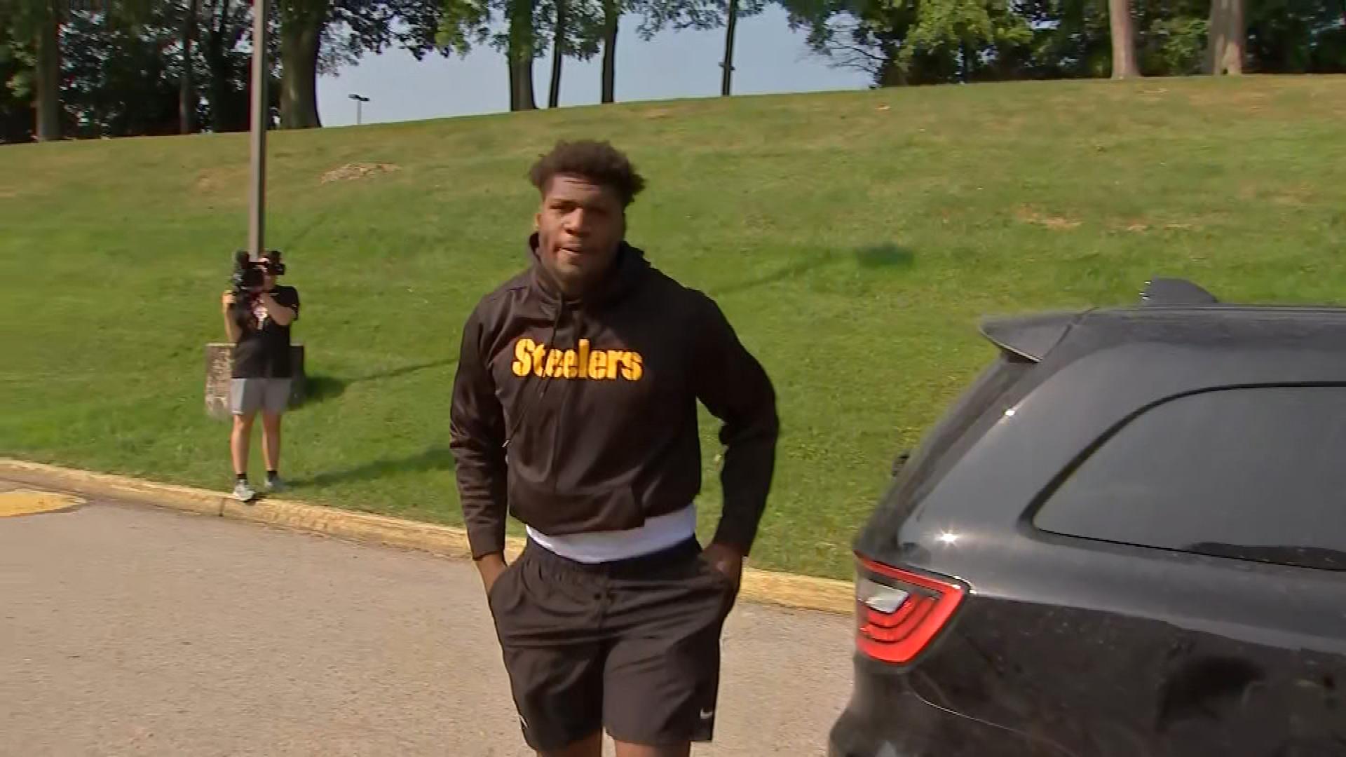 Steelers training camp: Players arrive at Saint Vincent College