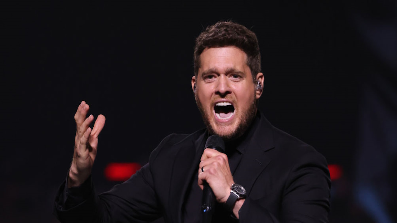 Michael Bublé crashes Foo Fighters' Outside Lands set - Los